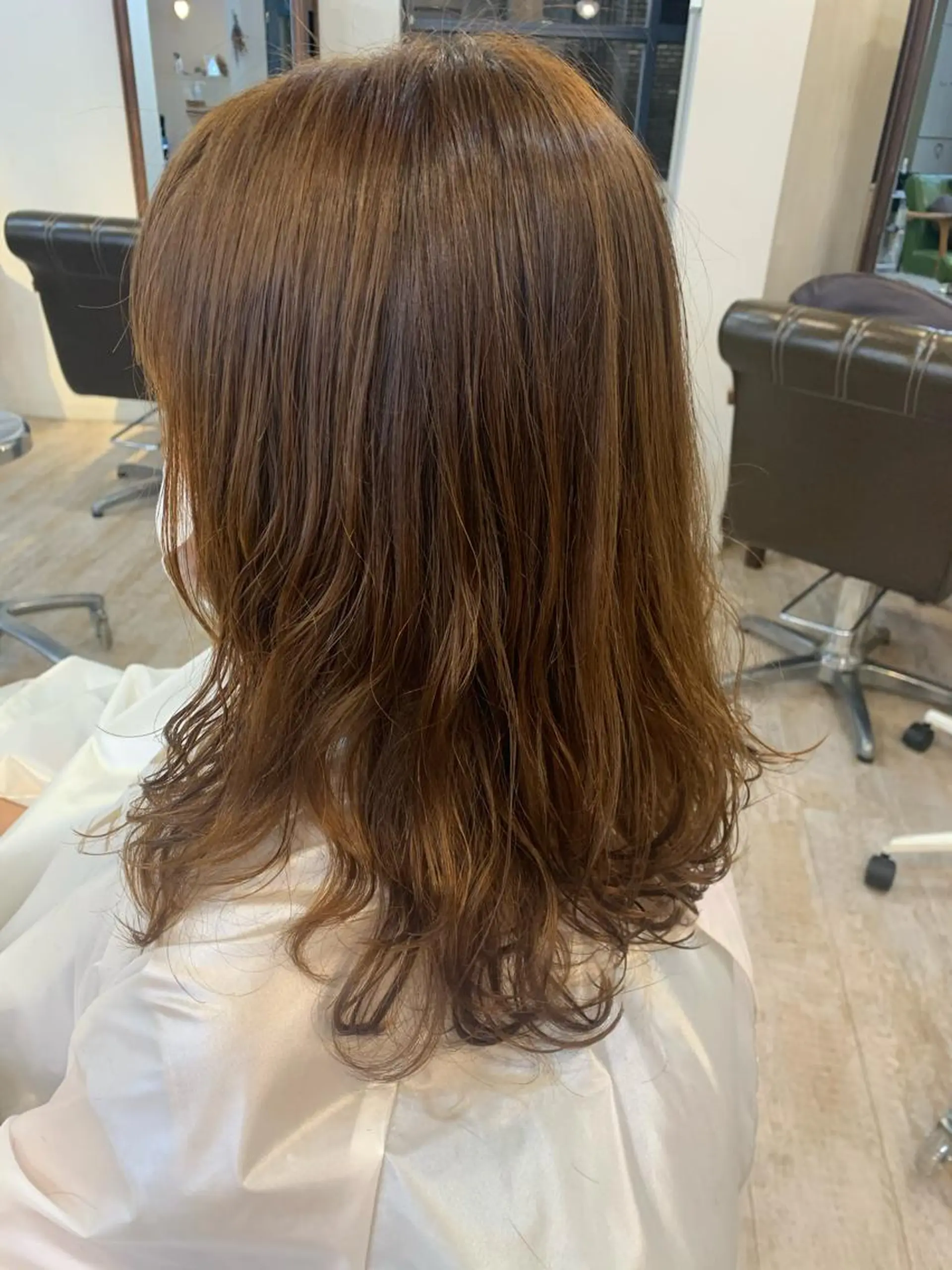 セミロング カラー パーマ セミロングパーマ 藤間 帆乃夏（とうまほのかのヘアスタイル