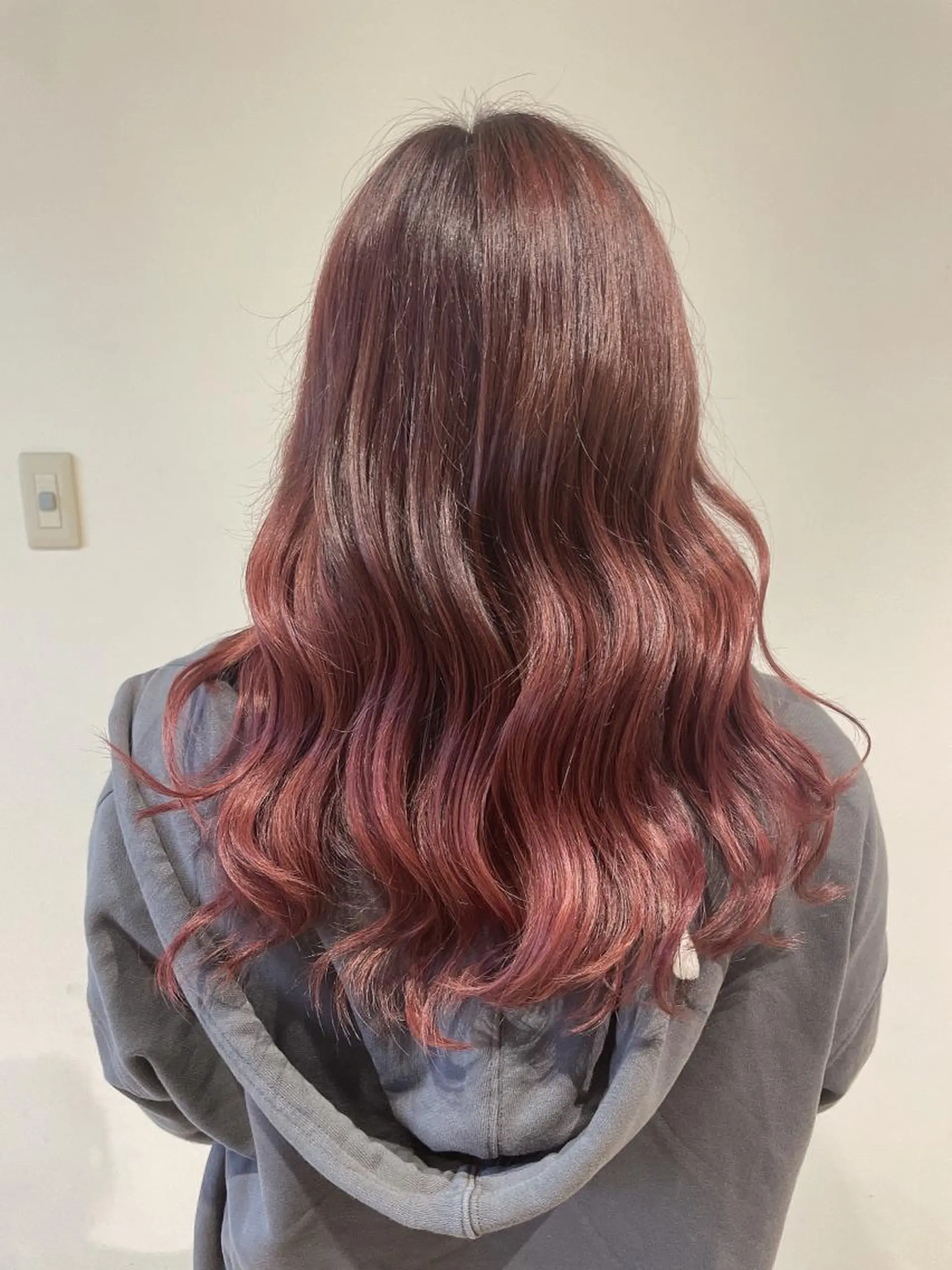 カラー 中尾 唯音名のヘアスタイル