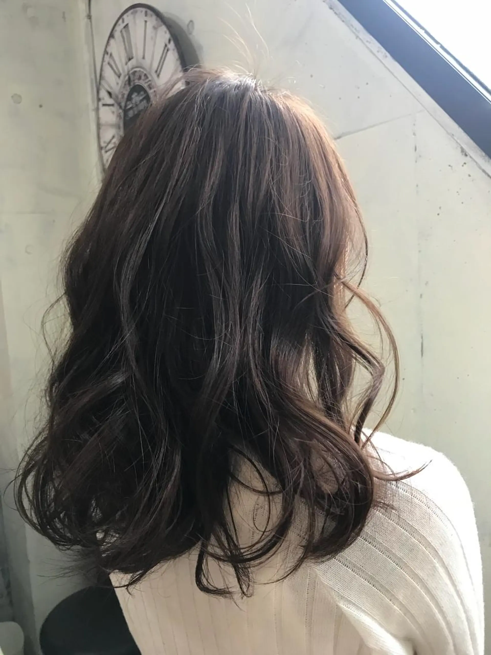 セミロング カラー ヘアアレンジ 透明感カラー グレージュ マエダ　カズエ🫶 coronahairのヘアスタイル