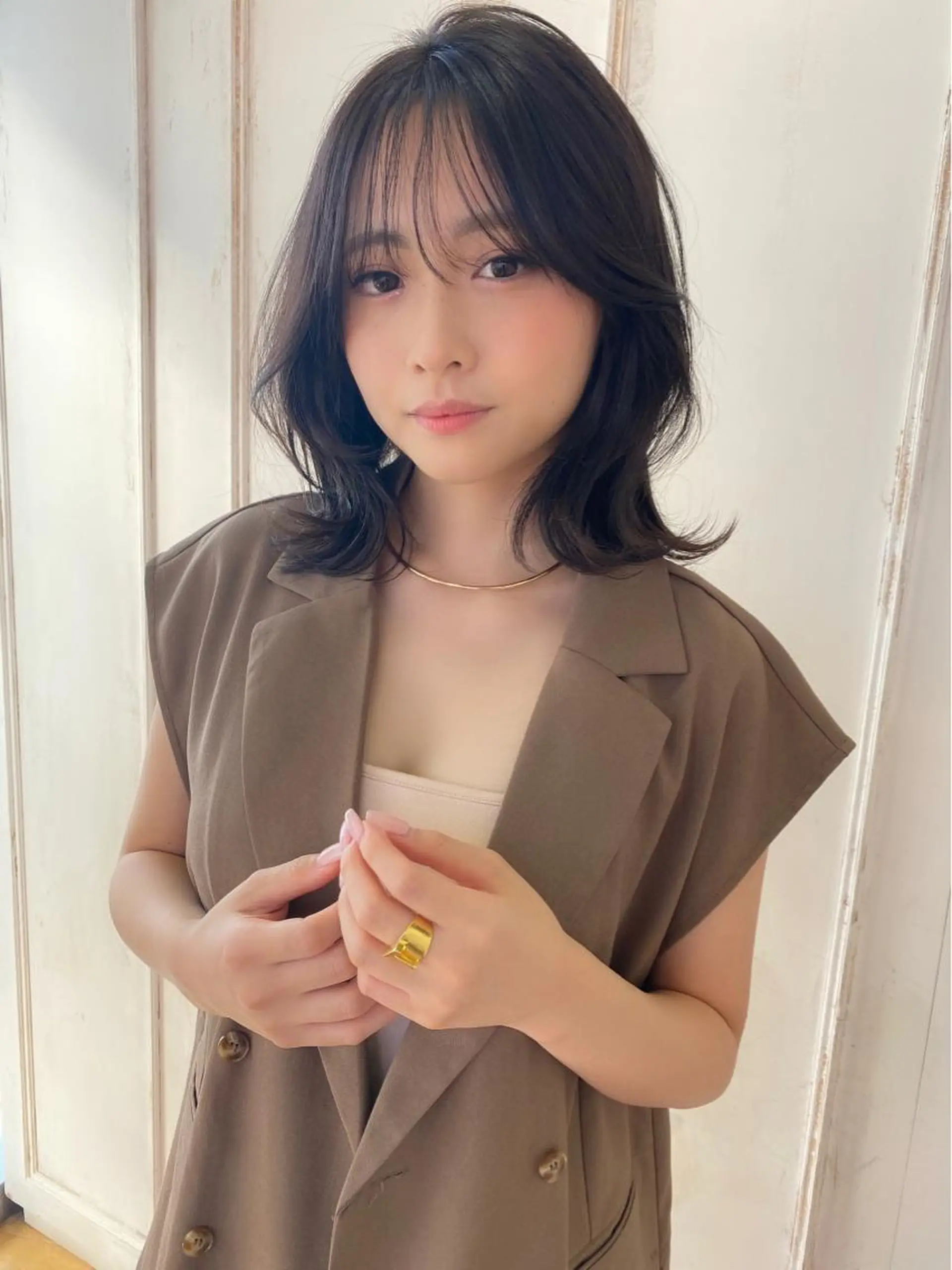 ミディアム 韓国風ヘア レイヤーカット 鎌倉 彩のヘアスタイル