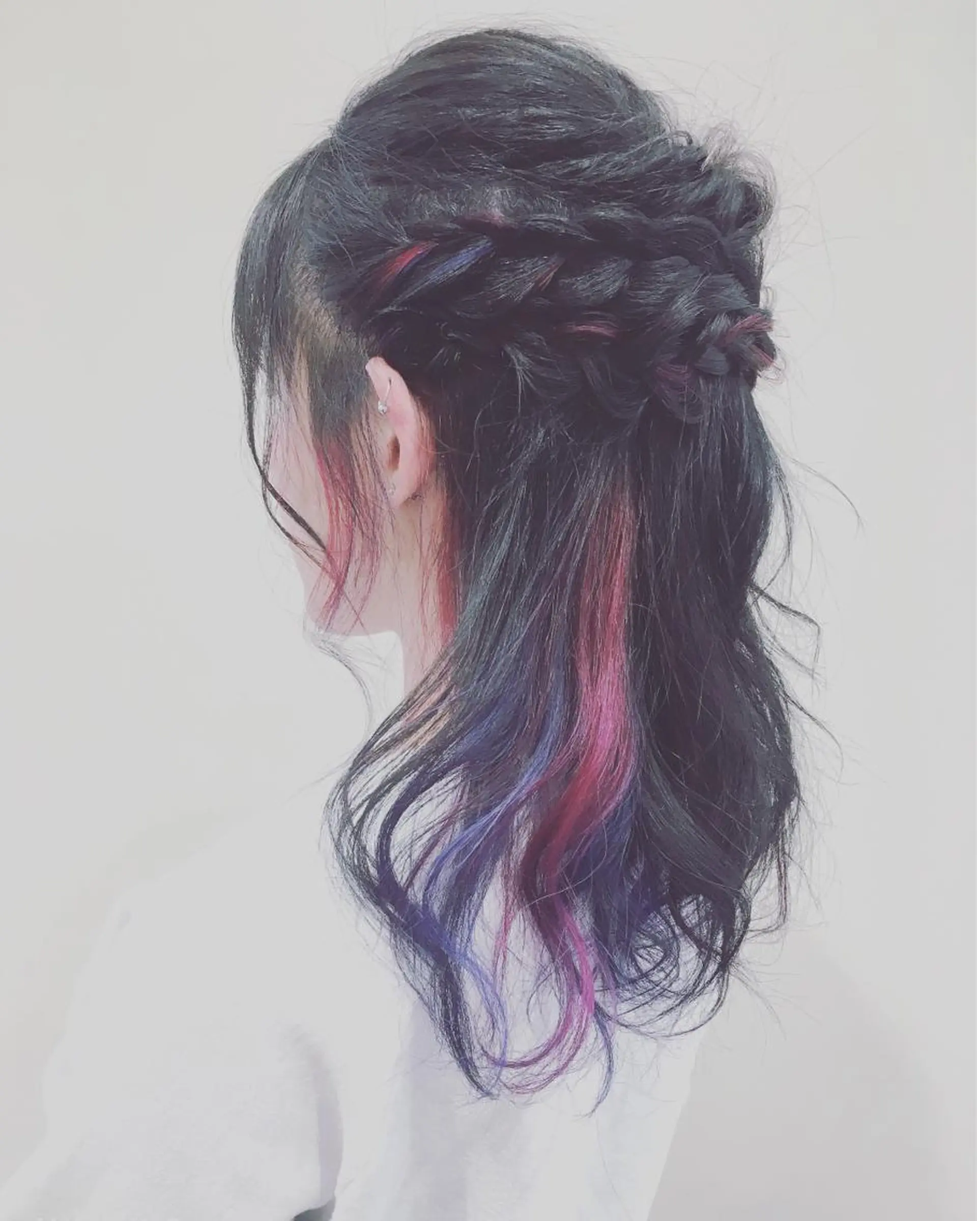 セミロング カラー ユニコーンカラー ヘアカラー トリートメント sato manamiのヘアスタイル