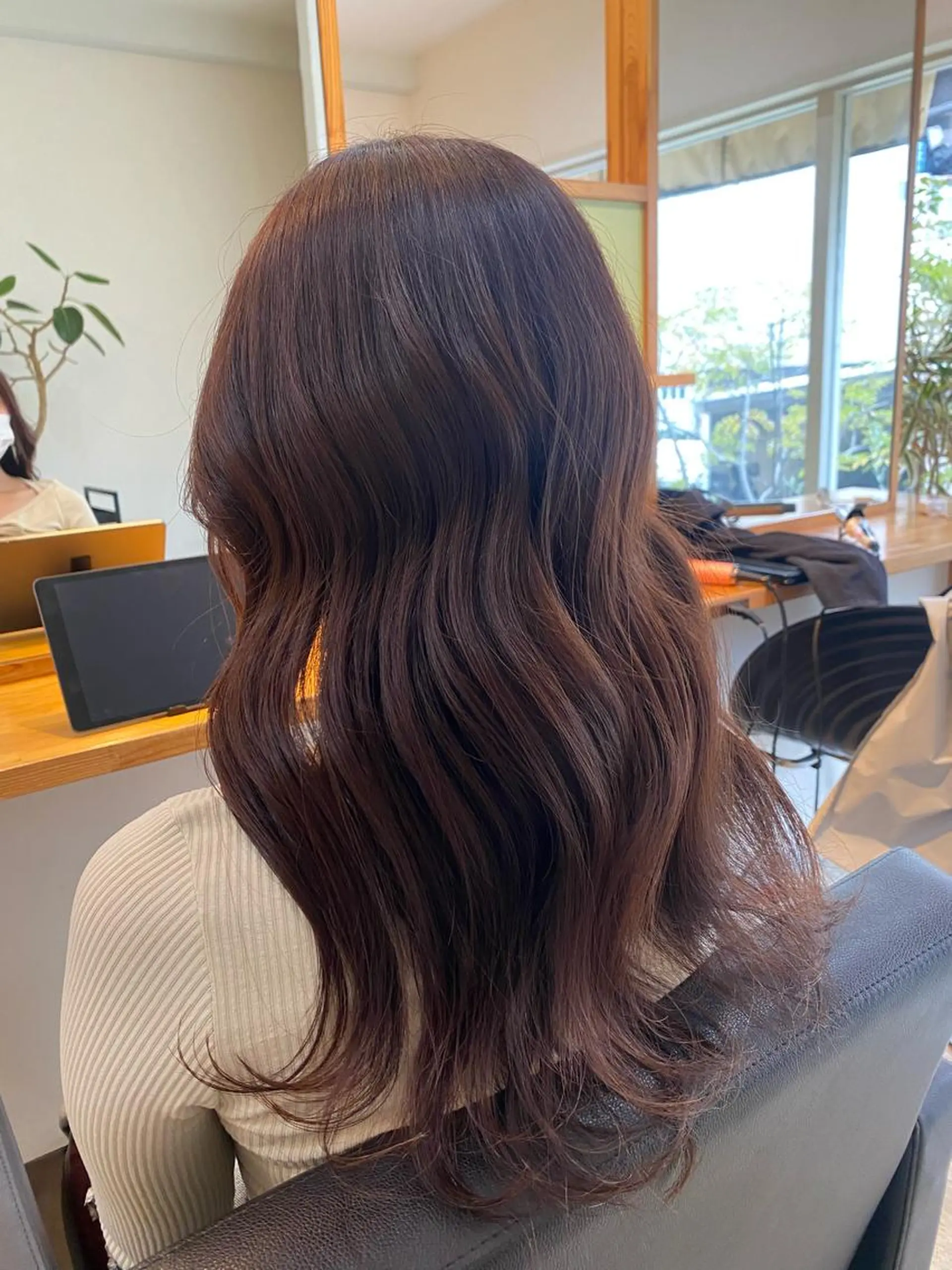 セミロング カラー 和歌山髪質改善 那須優太のヘアスタイル