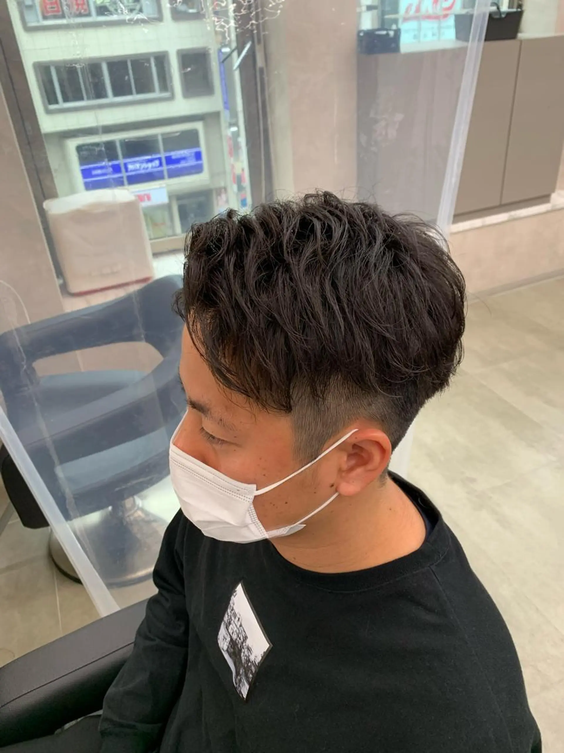 ショート カラー パーマ メンズ メンズパーマ特化 TAIGAのヘアスタイル