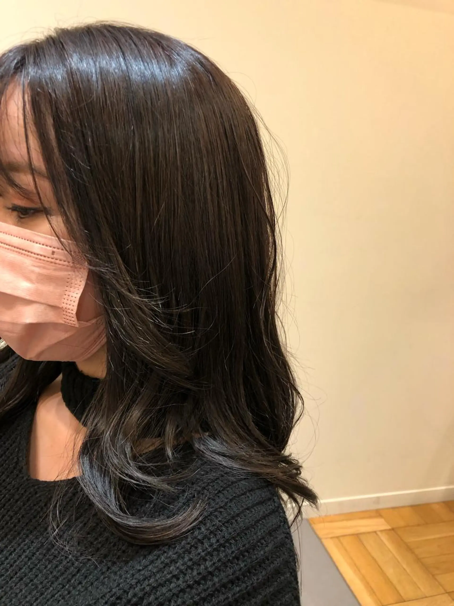 ロング 顔周りカット 韓国風ヘア レイヤーカット ロング コテ巻きパーマ 阪上 沙織のヘアスタイル