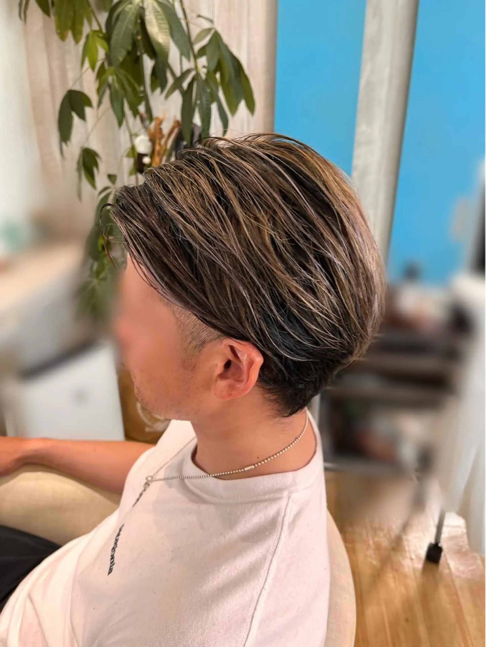 メンズ メンズバレイヤージュ メンズブリーチ Atelier 大内のヘアスタイル