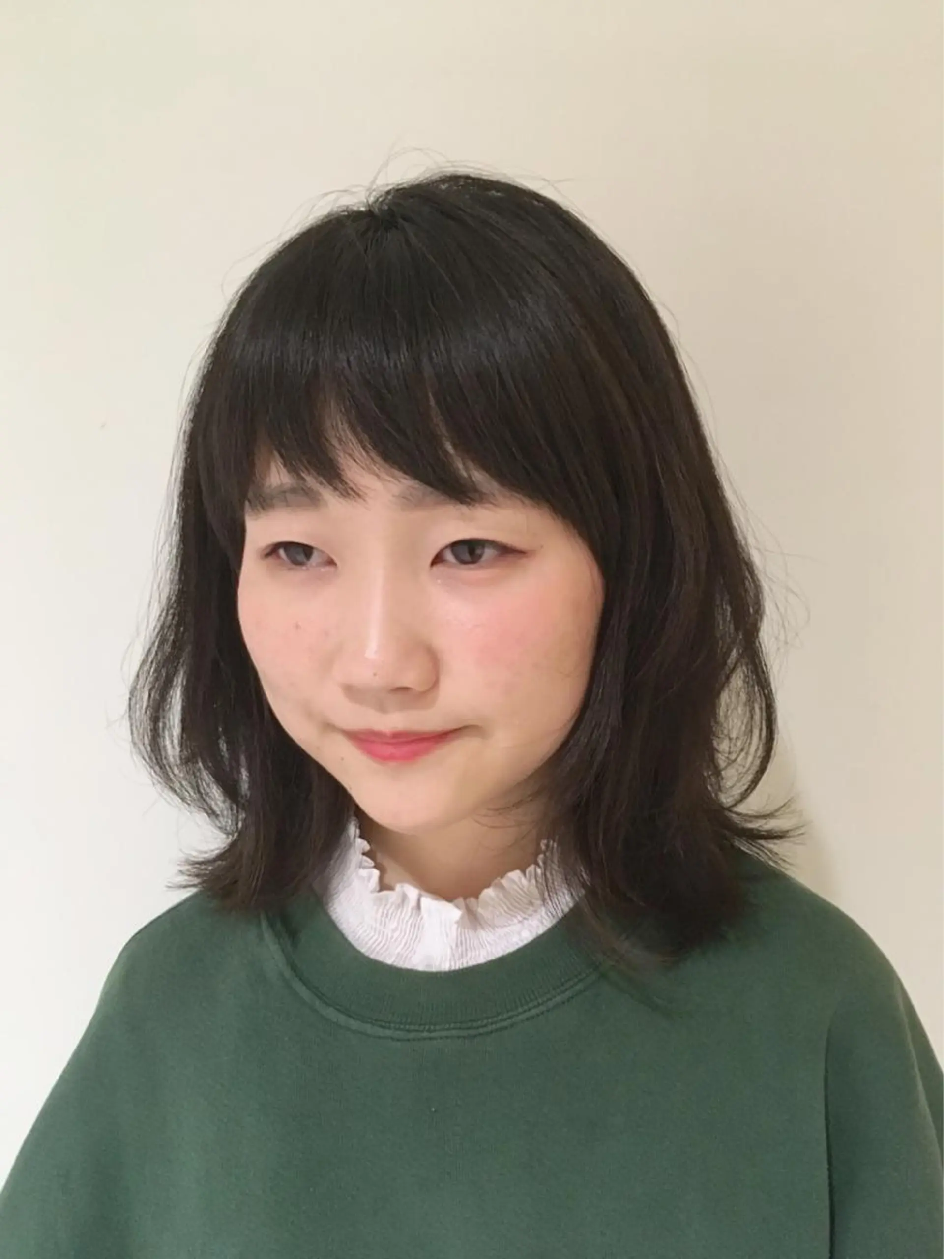 ミディアム 外ハネヘア 小酒井 智洋のヘアスタイル