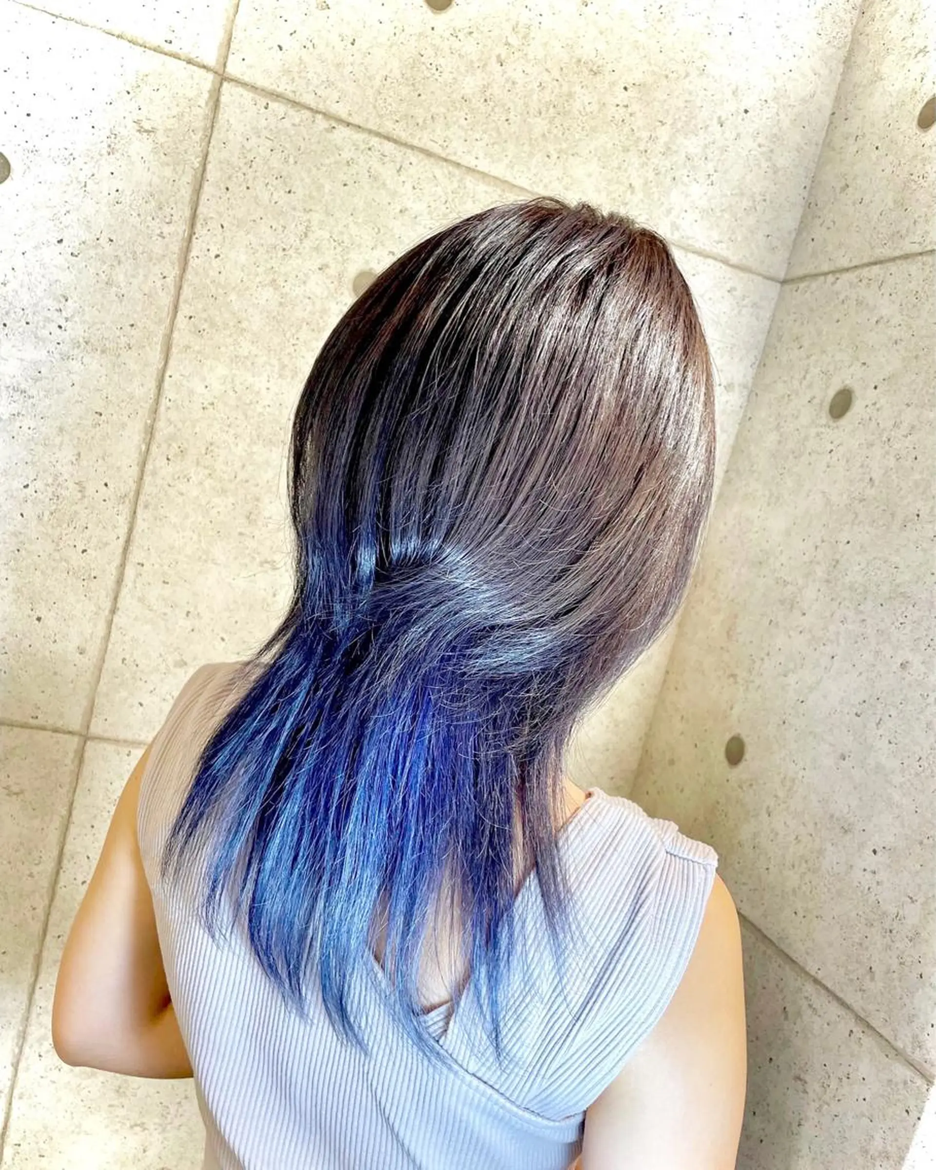 ミディアム カラー インナーカラー ウルフカット 1日1名様限定 予約可能のヘアスタイル