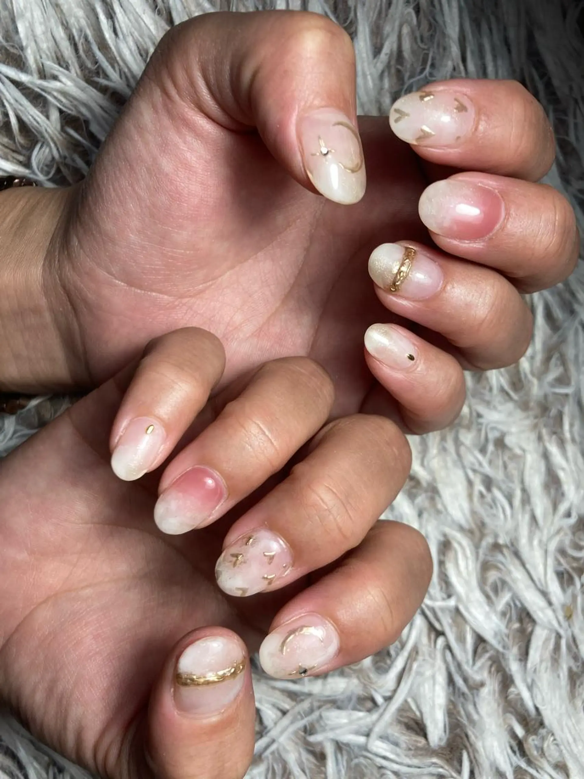 ショート ネイル ハンドネイル フットネイル ✴︎ Delightのネイルデザイン