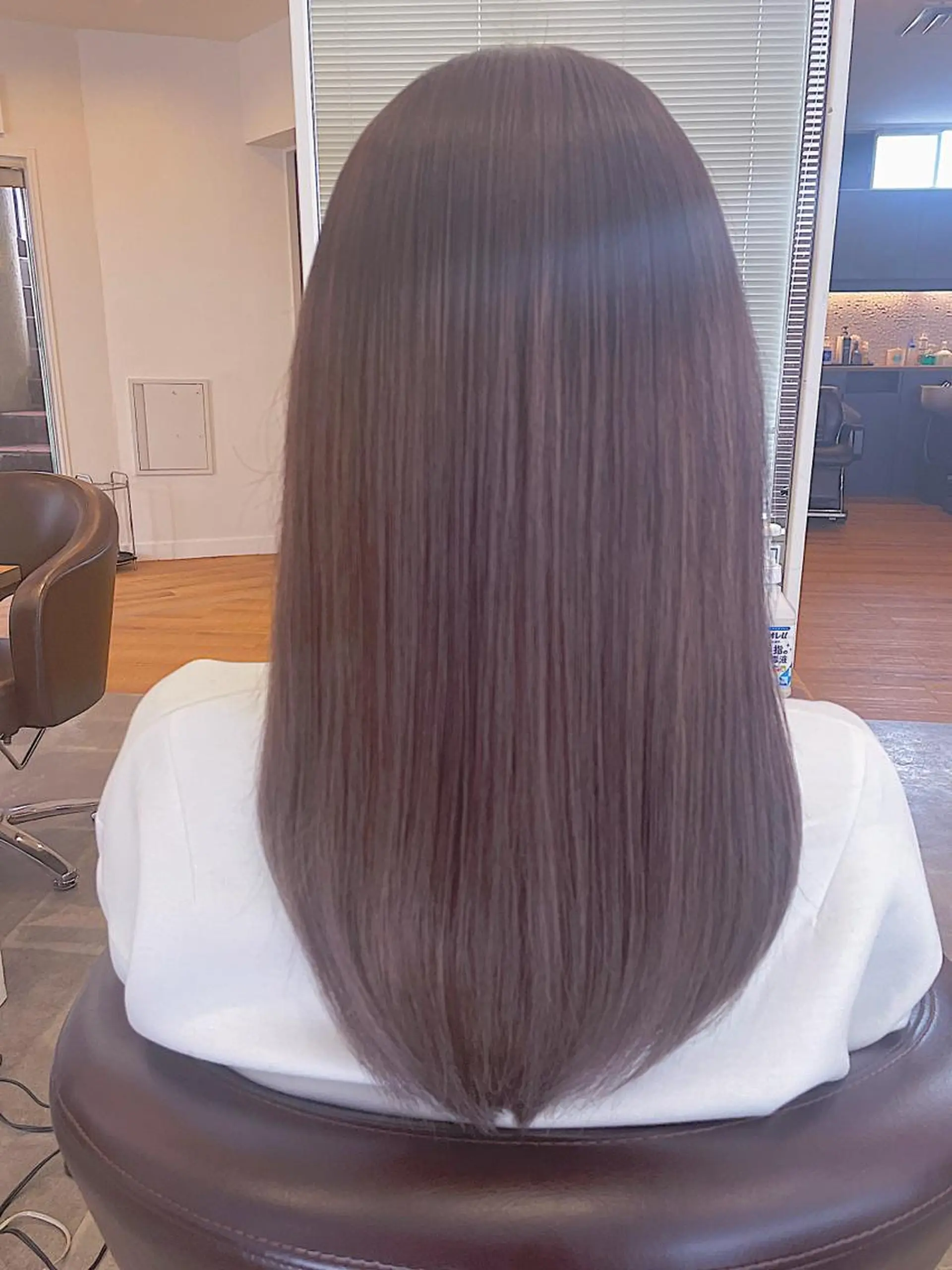 セミロング 開發 紗貴のヘアスタイル