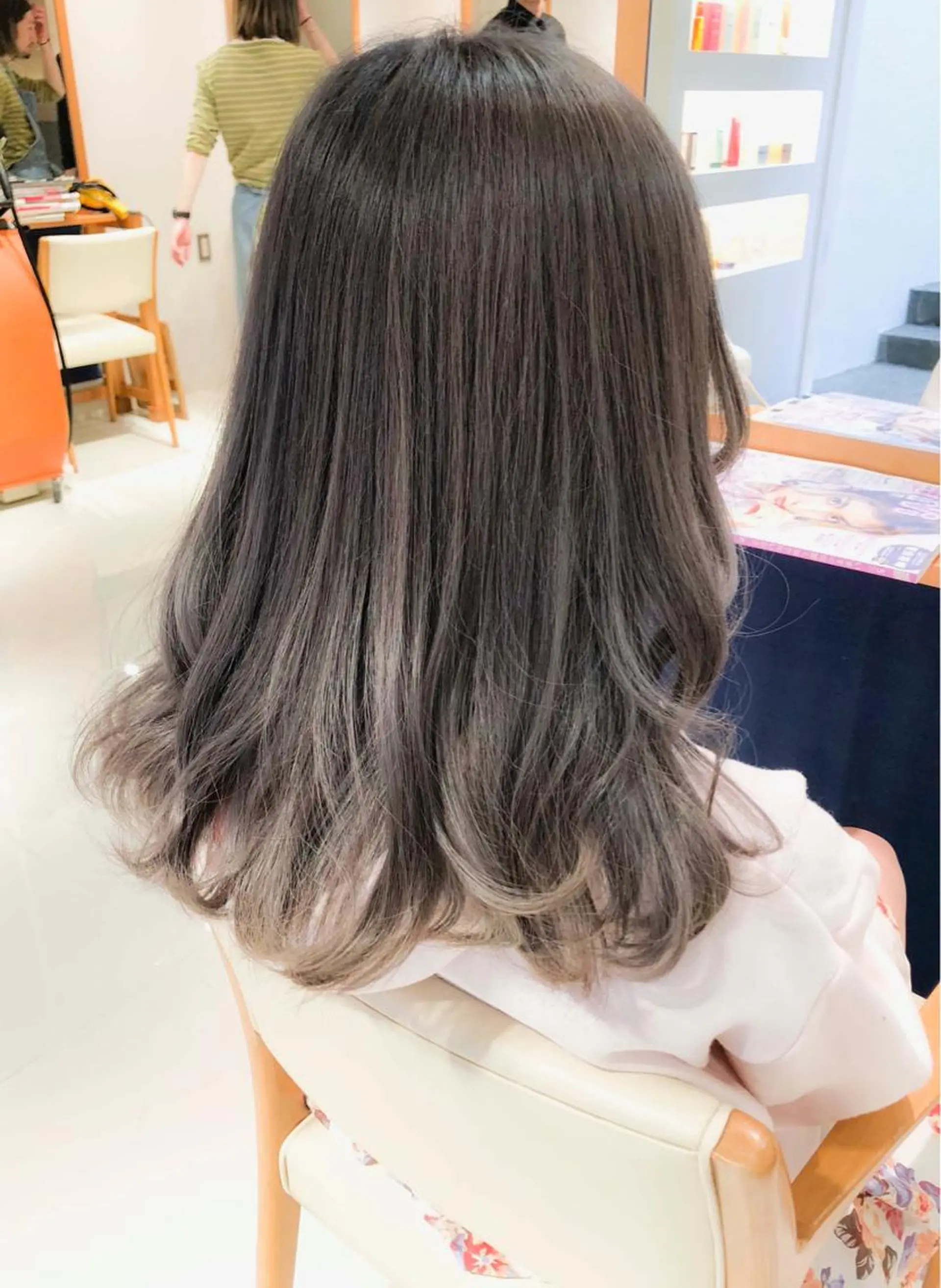 セミロング カラー Days 透明感カラーのヘアスタイル