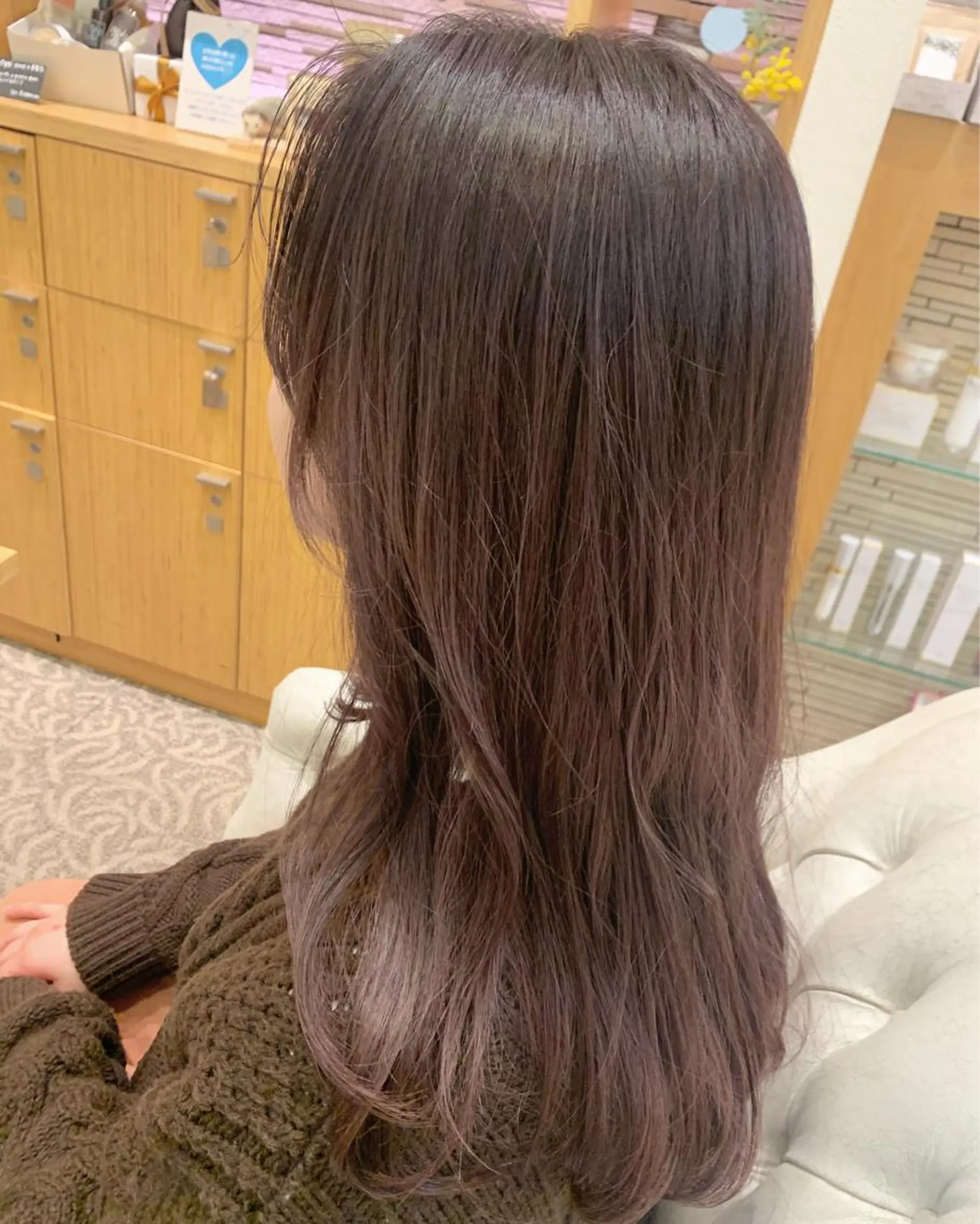 ロング カラー K. SUZUKAのヘアスタイル