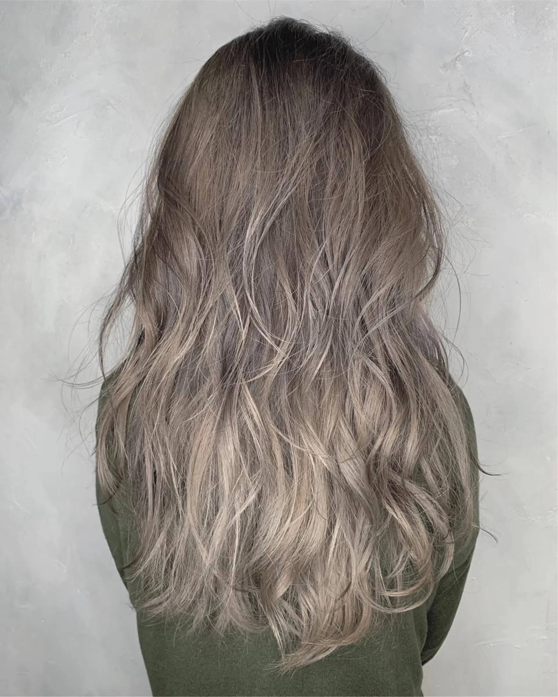 ロング カラー 沖縄東京2拠点美容師 mamicoのヘアスタイル