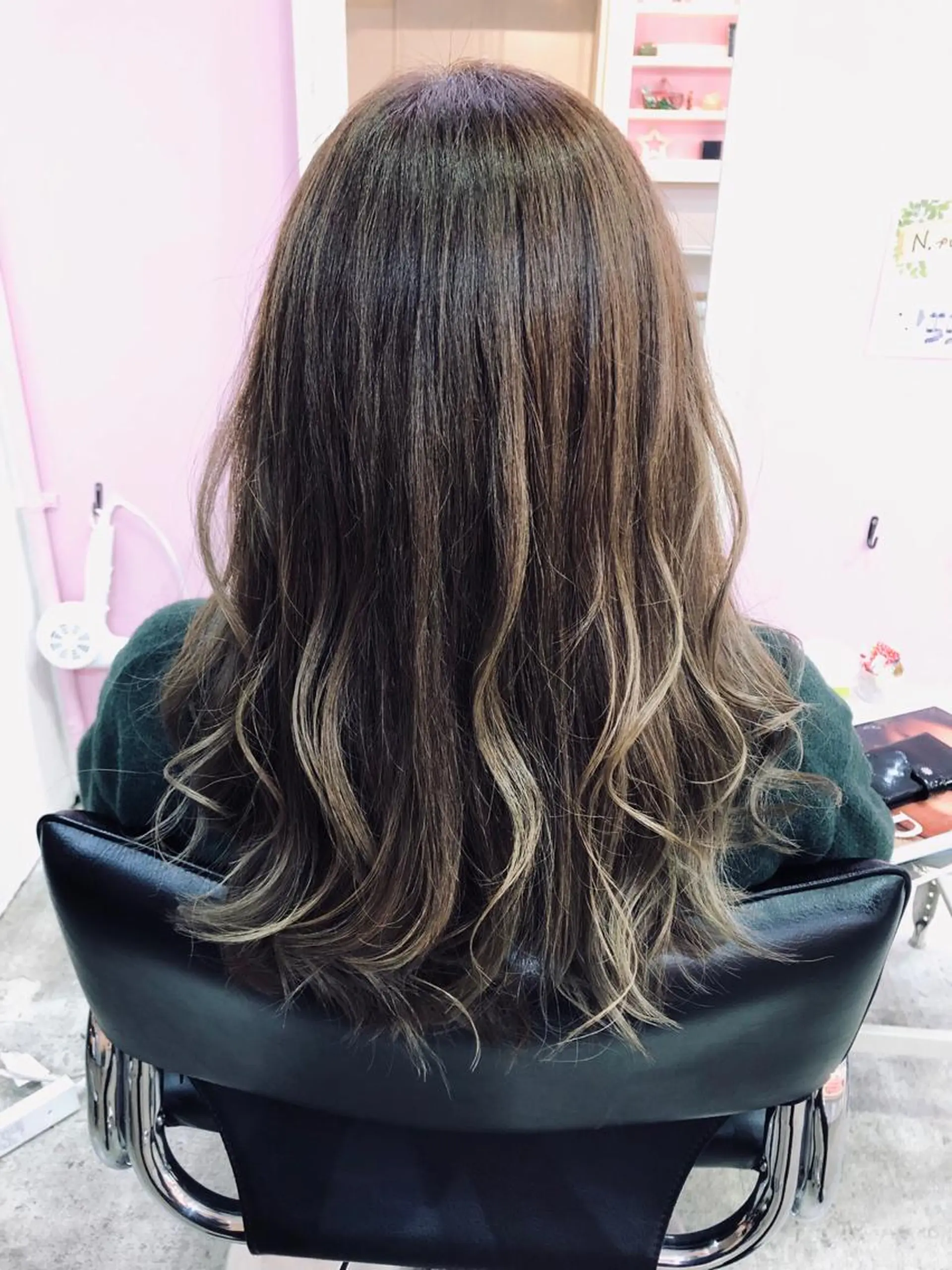 ロング カラー カット ヘアカラー トリートメント 浦山 和之のヘアスタイル