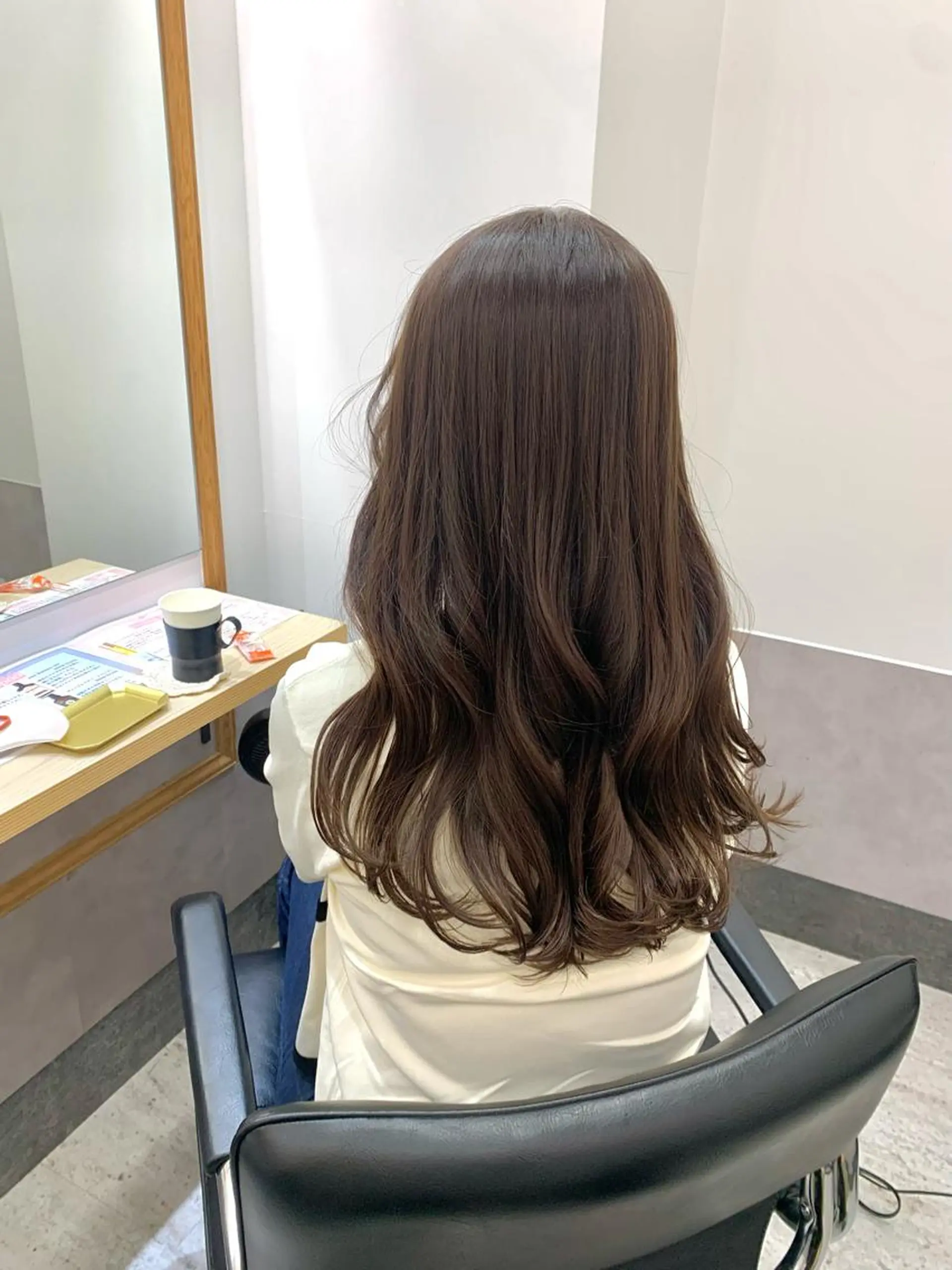 ロング カラー ベージュカラー ブリーチ 透明感カラー ダブルカラー ブリーチなしカラー カット ヘアカラー SAKINO． ベージュカラーのヘアスタイル