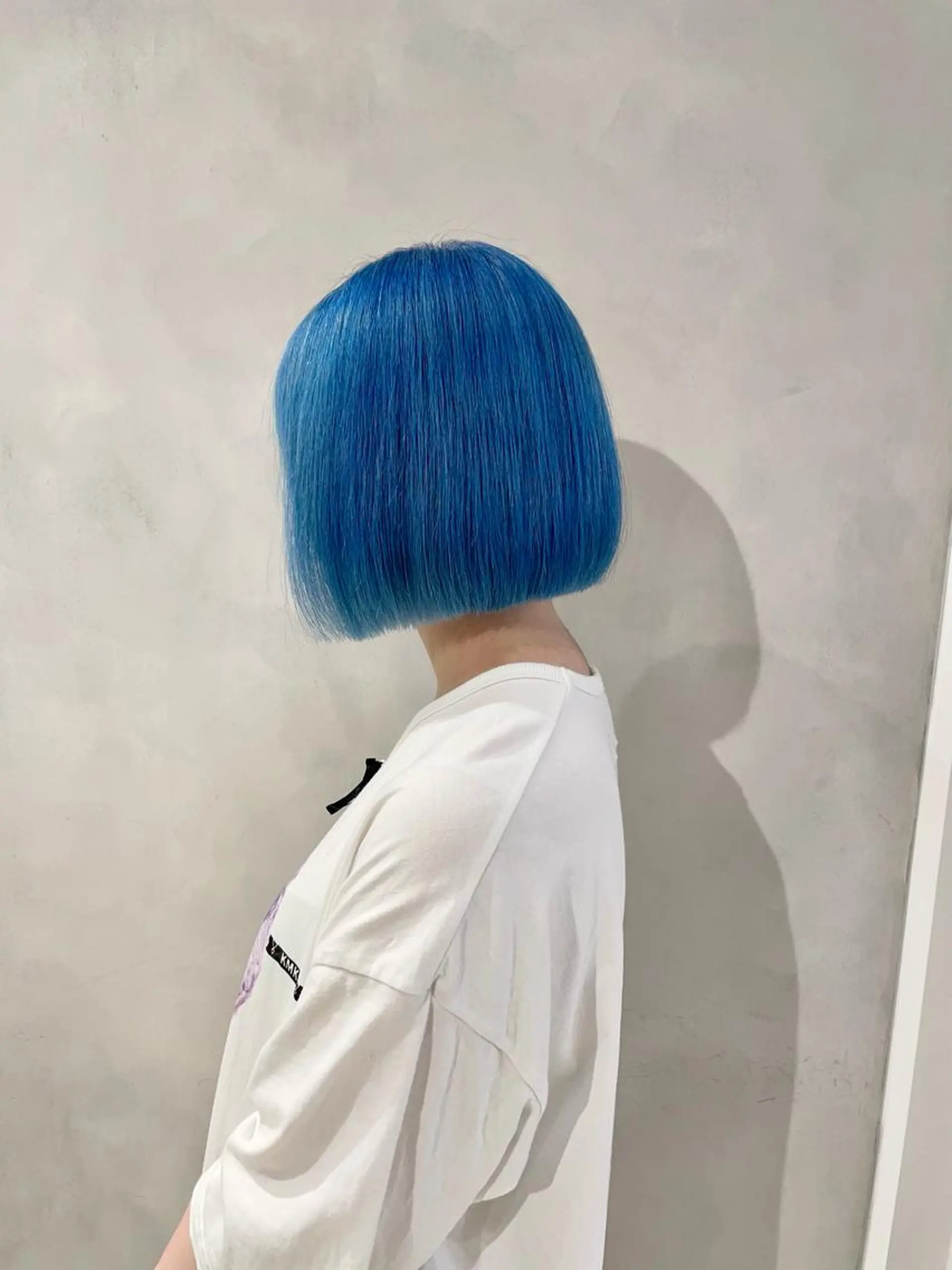 ショート カラー ブルーカラー ハイトーン×レイヤー ／遠藤将太のヘアスタイル