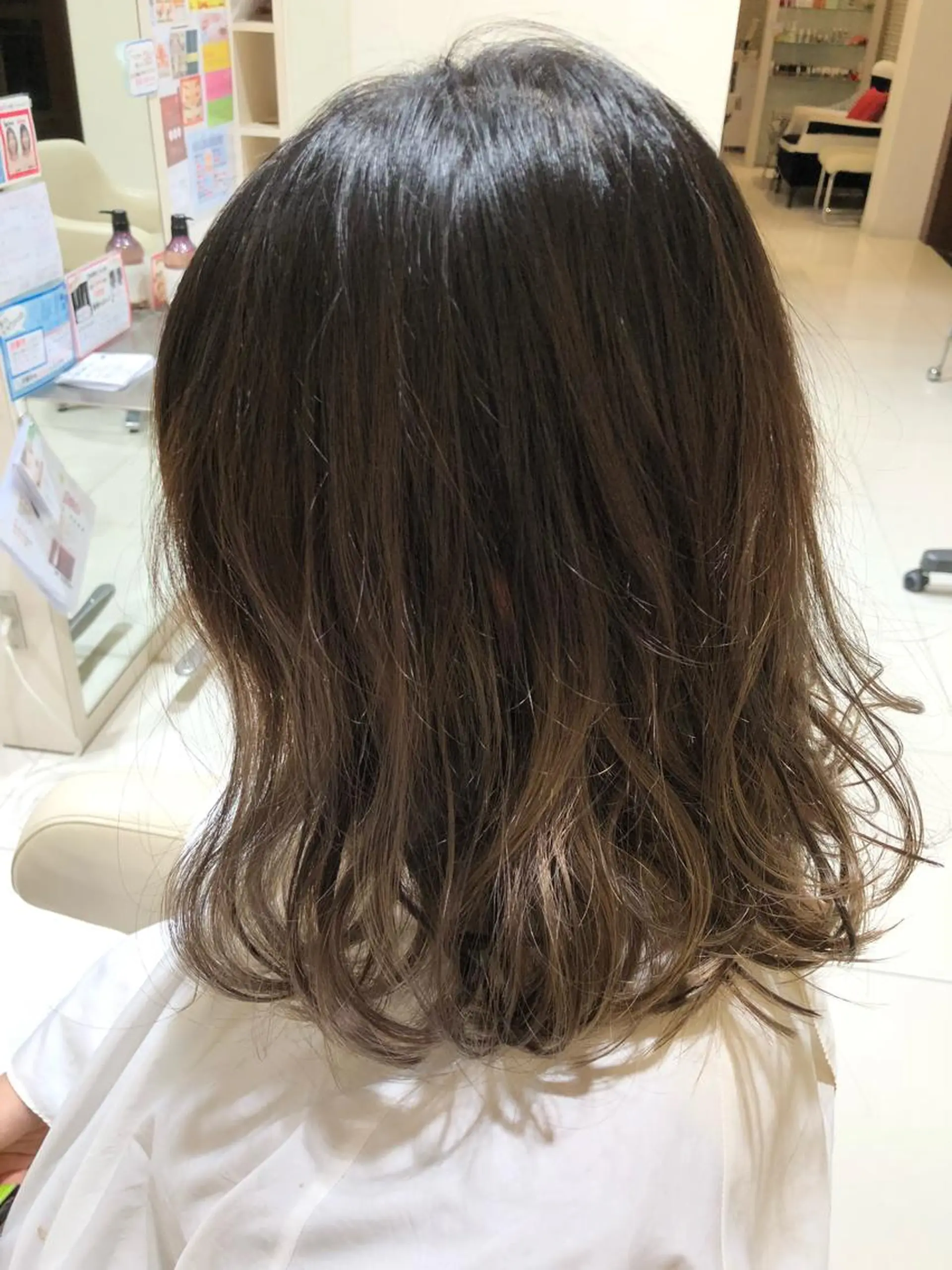 セミロング アッシュ 福元 保雄のヘアスタイル