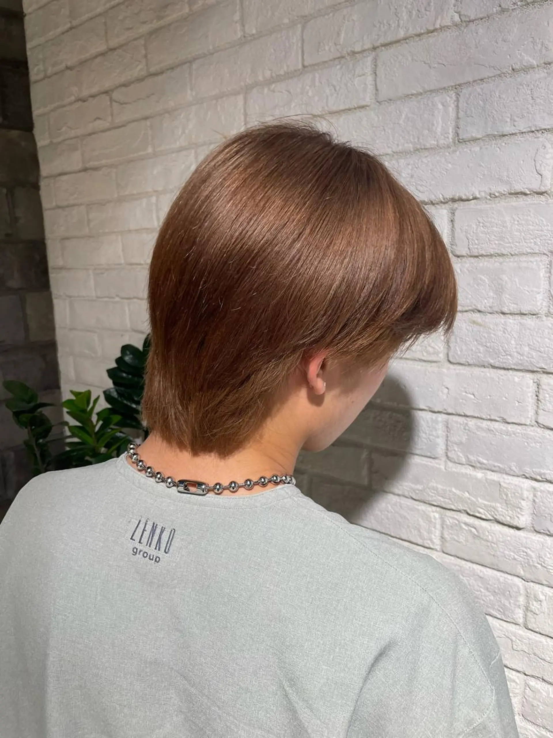 カラー メンズ メンズブリーチ ベージュカラー ブリーチ 小野寺 もものヘアスタイル