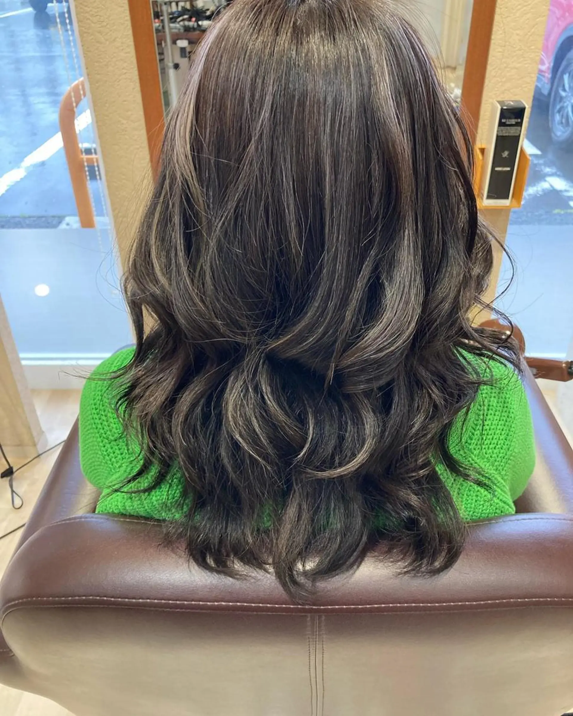 カラー デザインカラー グレージュ ハイライトカラー 髪質改善/透明感 カラー/内藤有須加のヘアスタイル