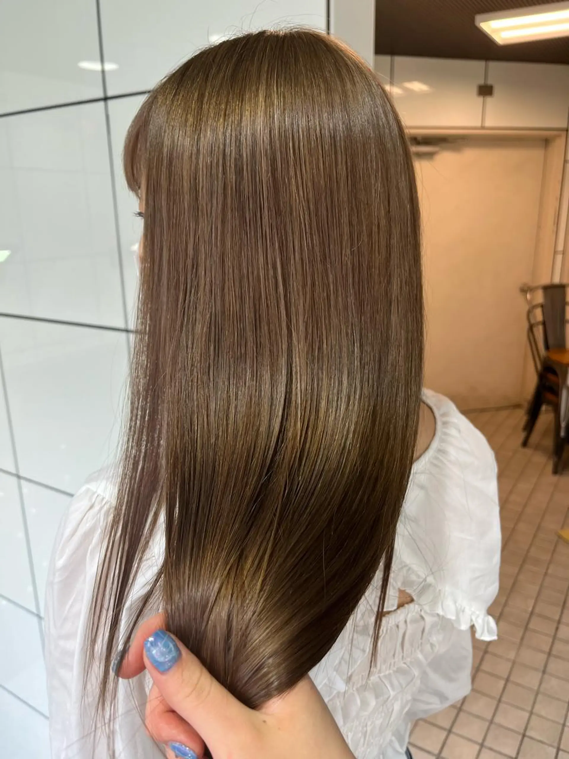 カラー ブリーチ ケアブリーチ ダブルカラー イヤリングカラー グレージュ ヘアカラー トリートメント カットパーマ 🌀あさみのヘアスタイル
