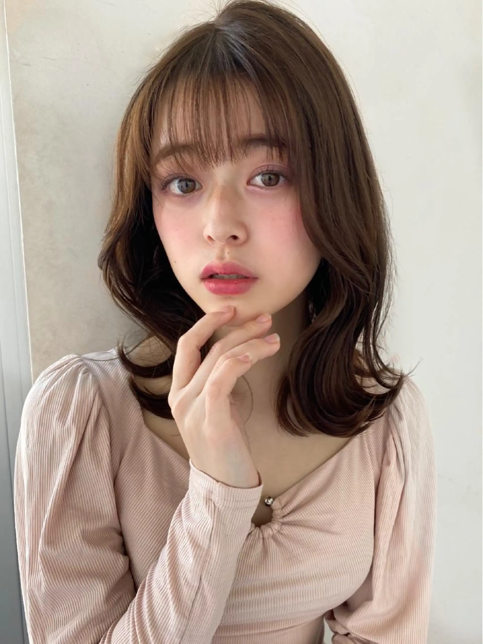 ミディアム カラー カット ヘアカラー トリートメント 似合わせレイヤー モテカラー🤍三科のヘアスタイル