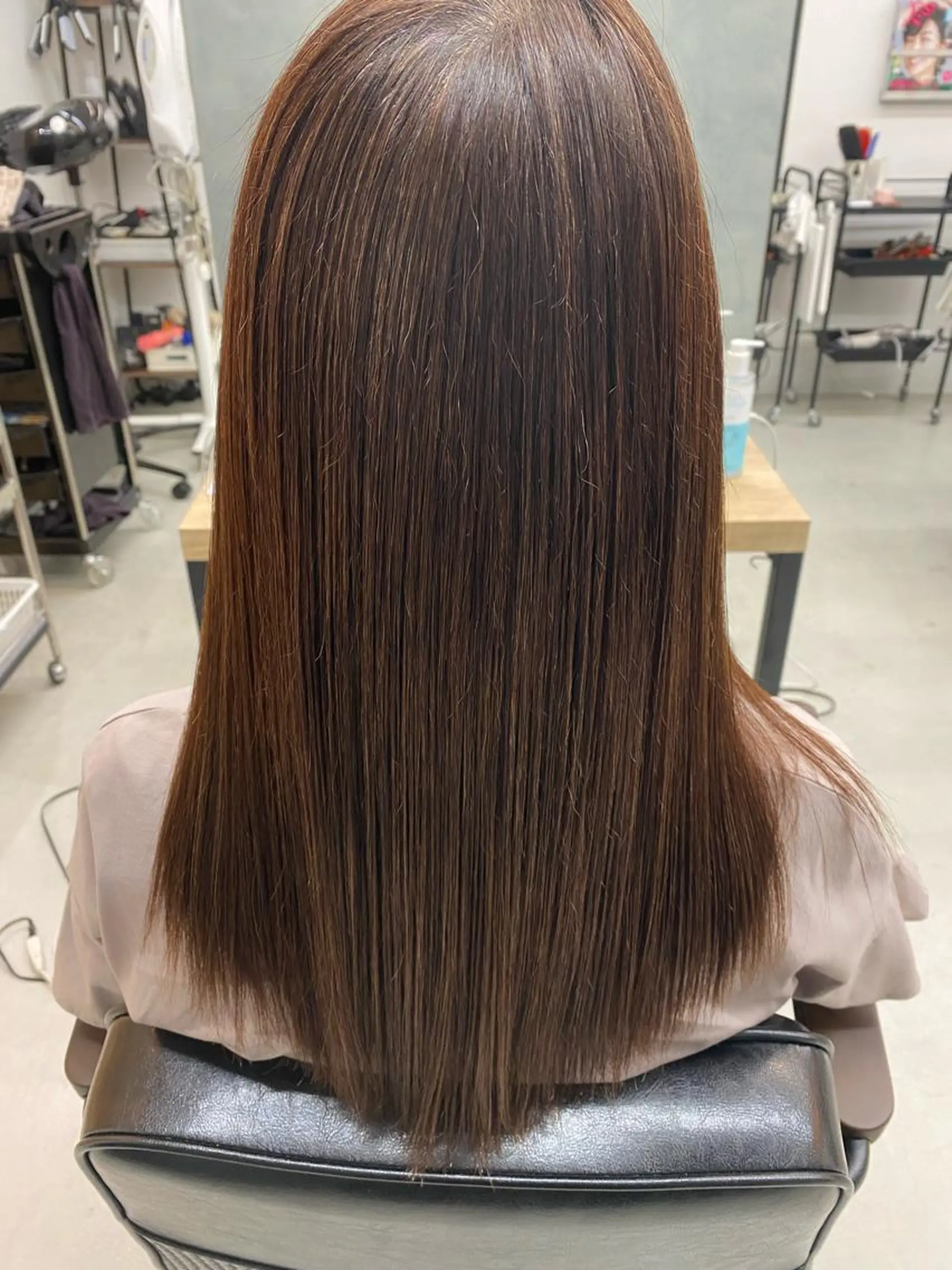 セミロング セミロングパーマ 酸性ストレート 嶋田 久純のヘアスタイル