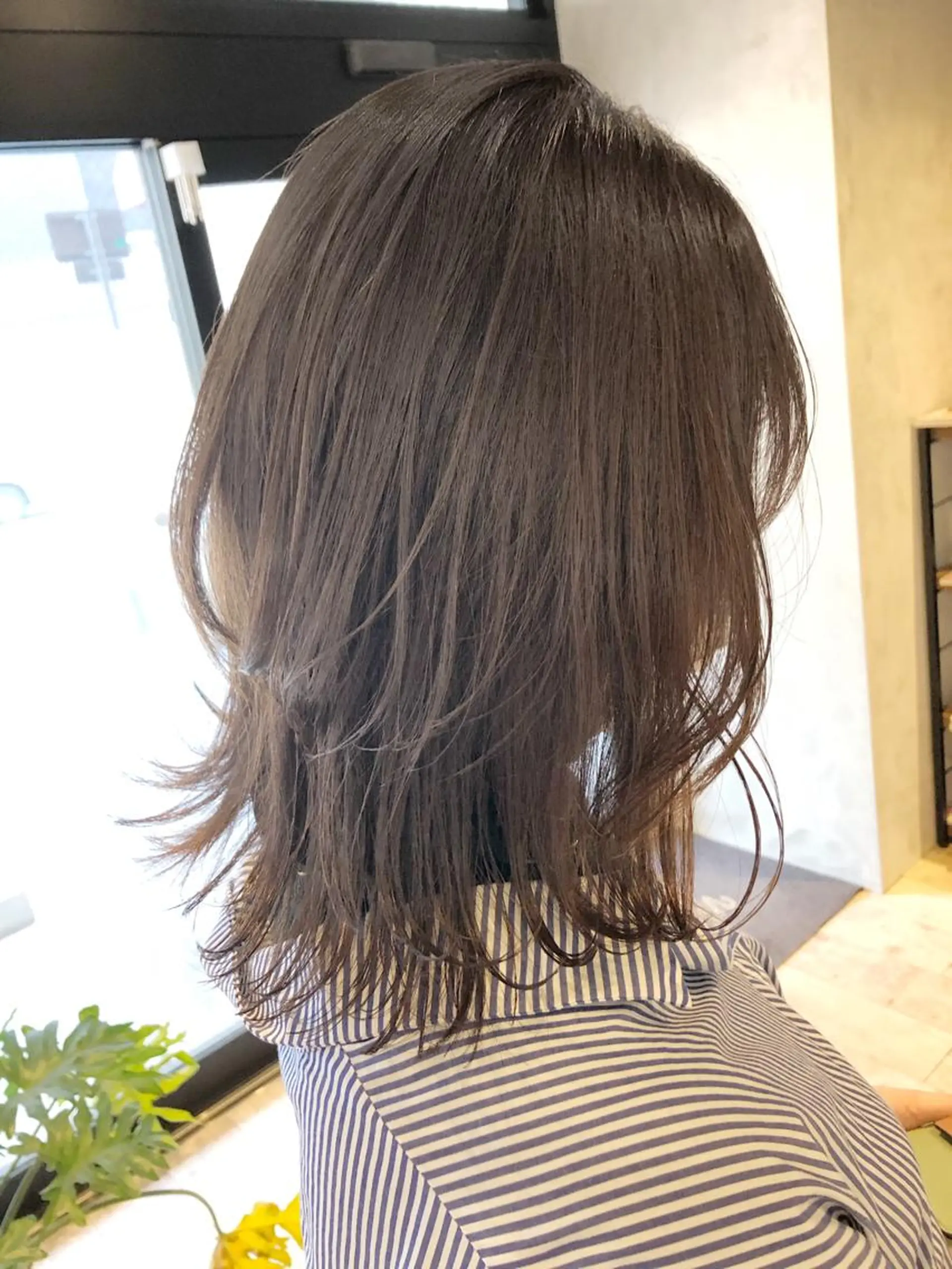 ミディアム カラー ヘアカラー 土谷 敦郎のヘアスタイル