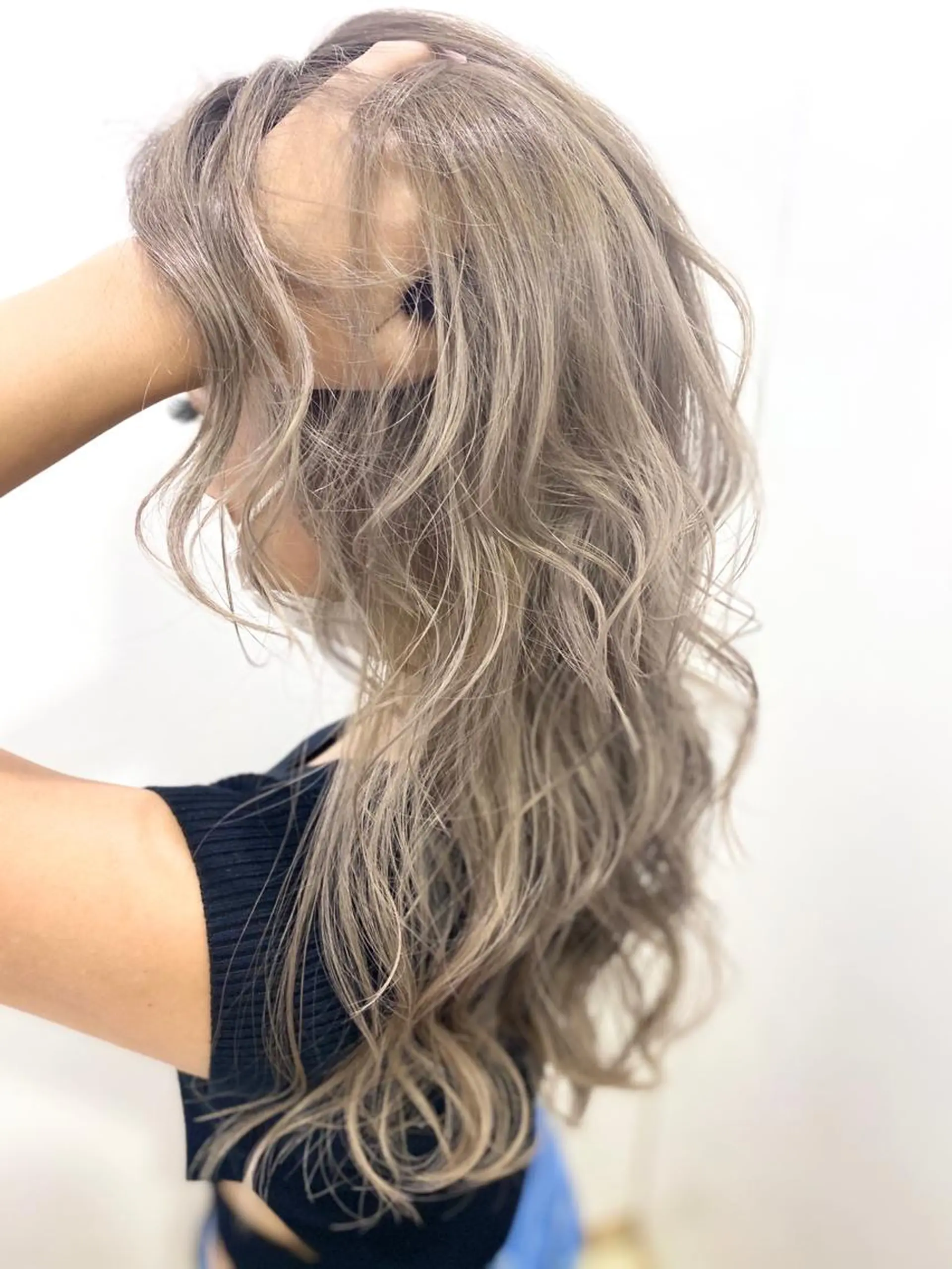 ロング カラー グレージュ 最高峰の技術力☆ 樋口健人のヘアスタイル