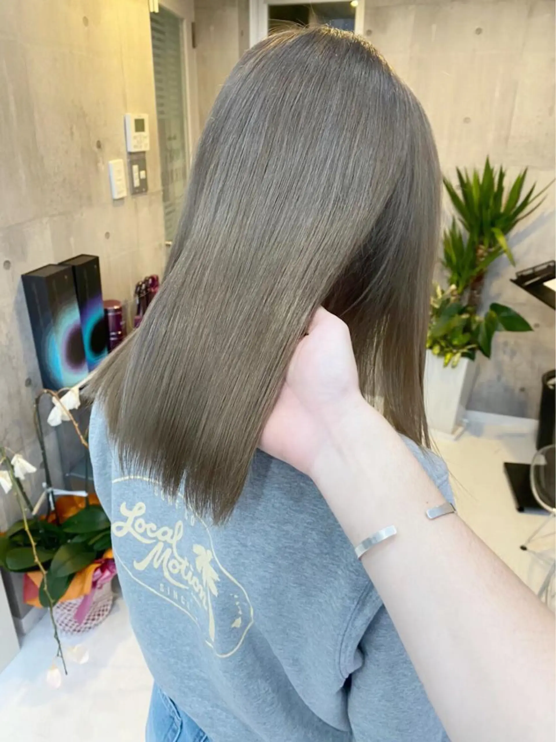 セミロング カラー 🧸ミルクティー🧸 kousei🧸のヘアスタイル