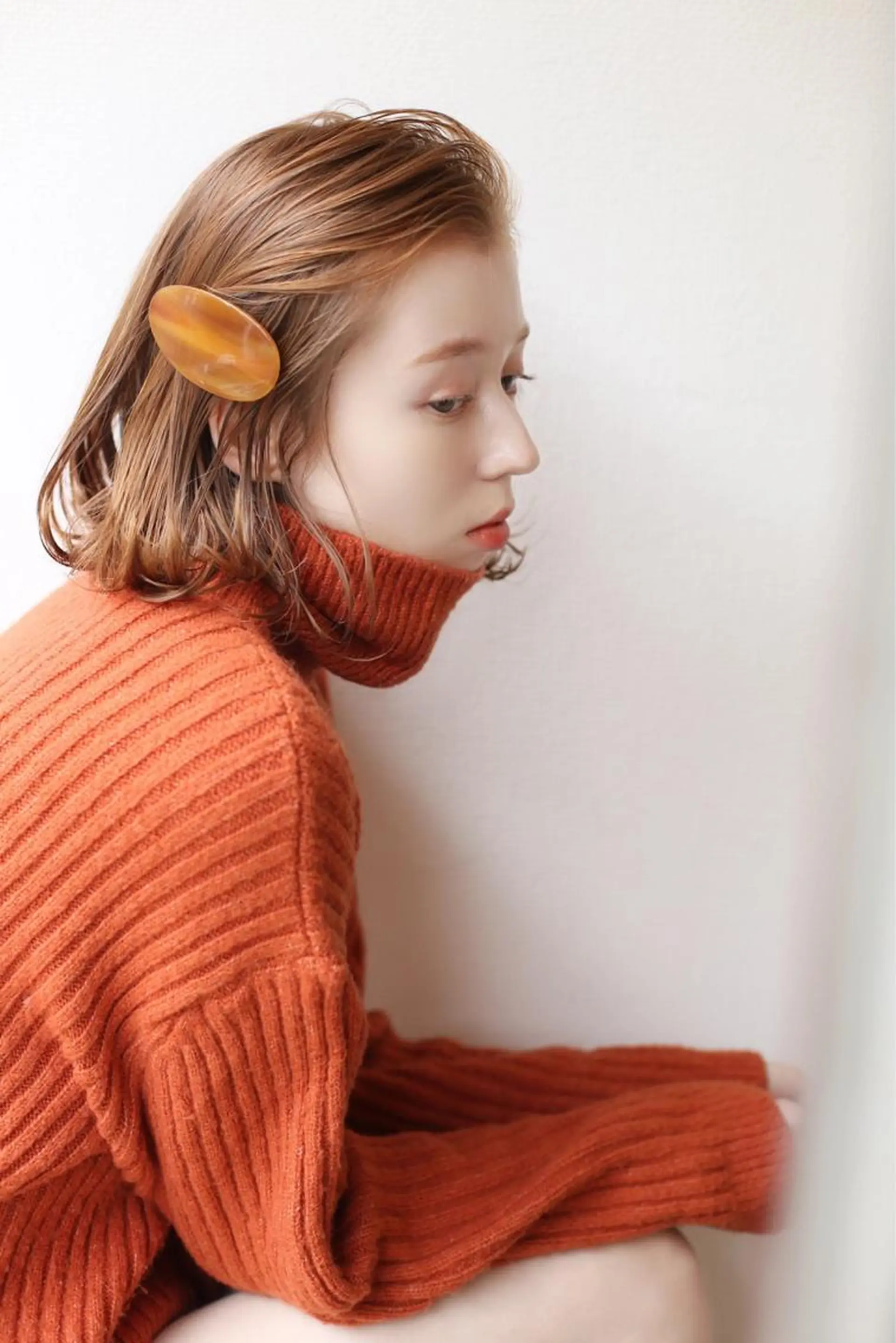 ミディアム ボブ カット ヘアカラー ＨＩ ROのヘアスタイル