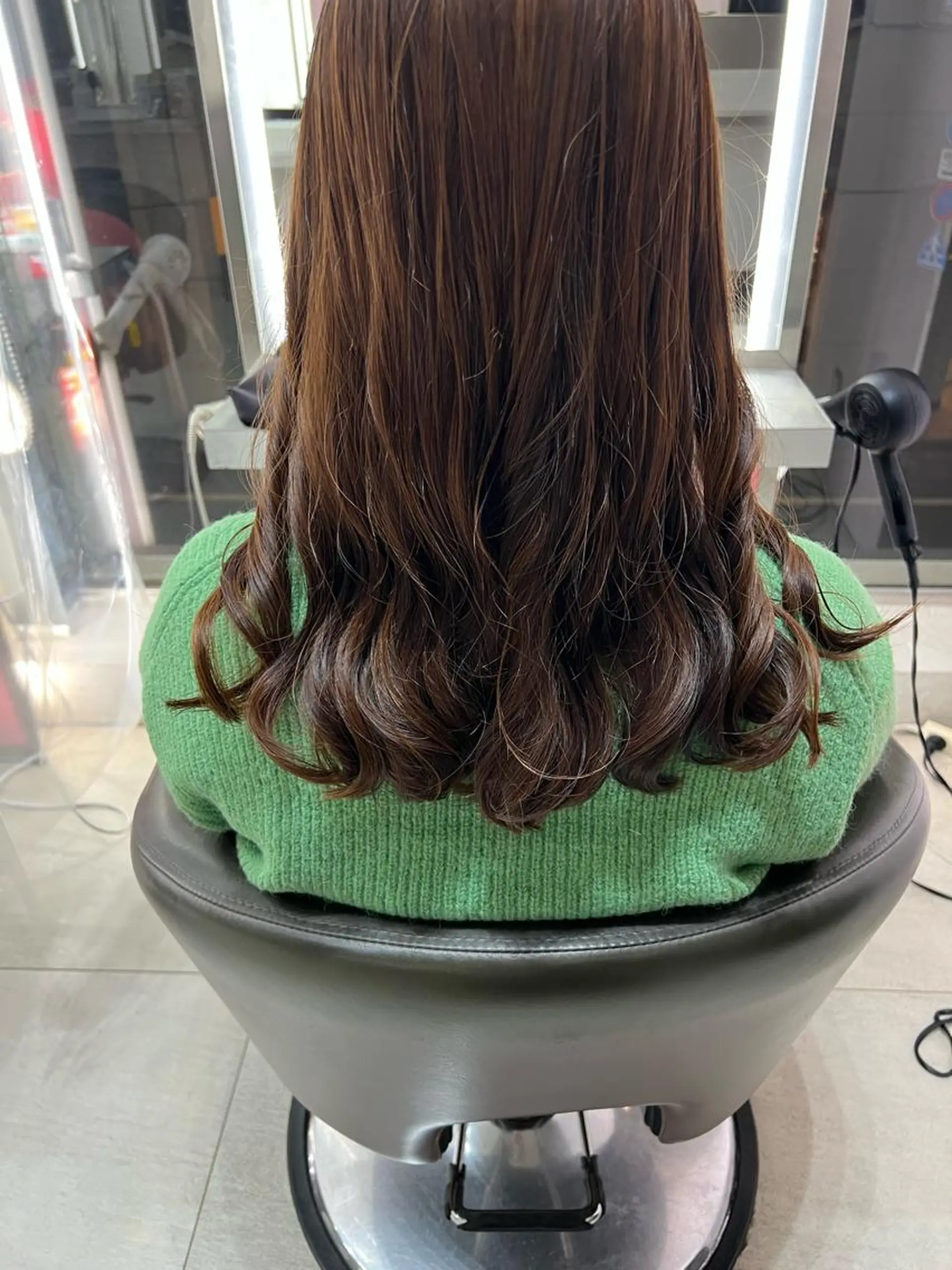 ロング Eleanor 池袋 ミカのヘアスタイル