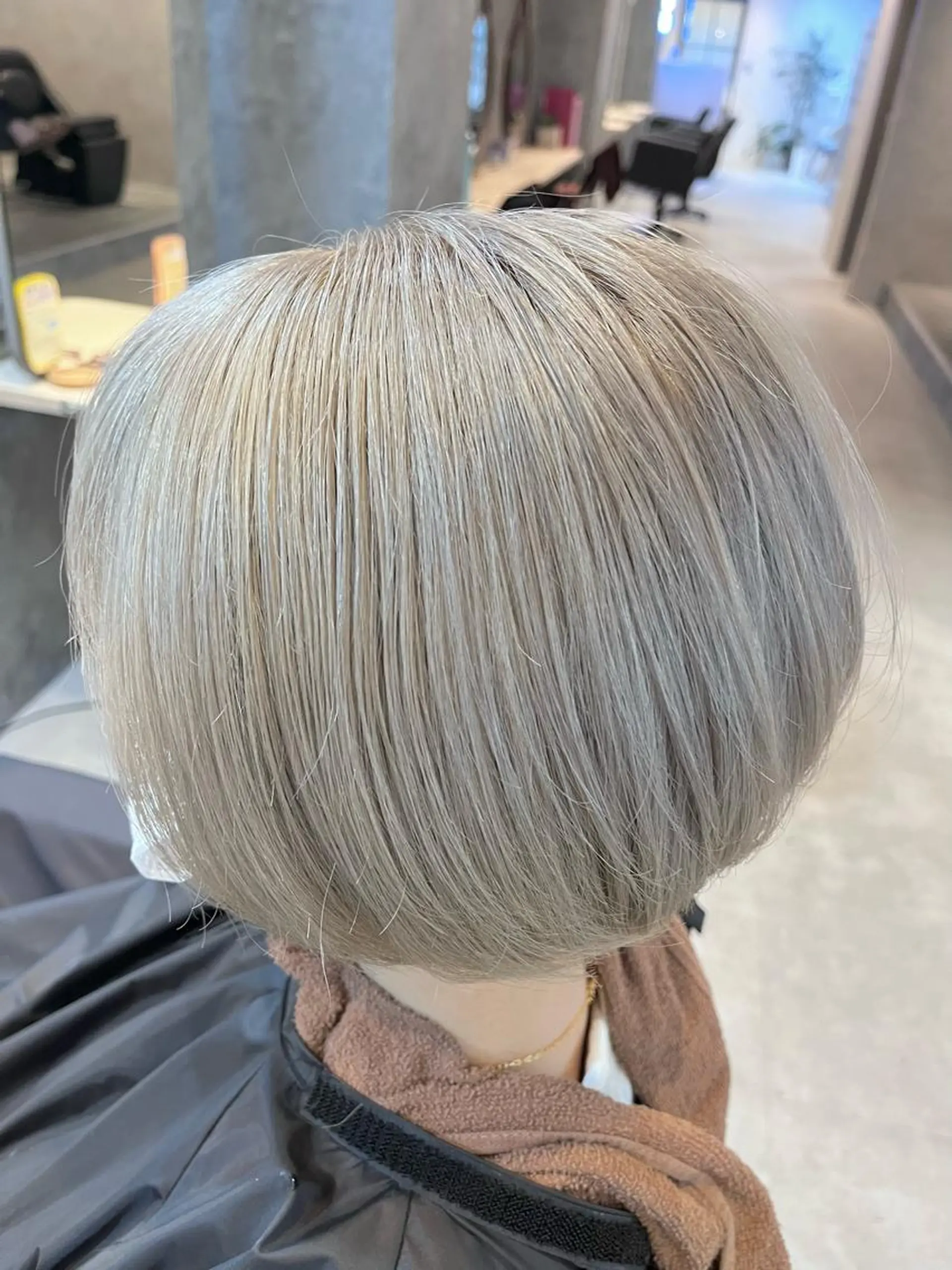 ショート カラー 小松崎 友宏のヘアスタイル