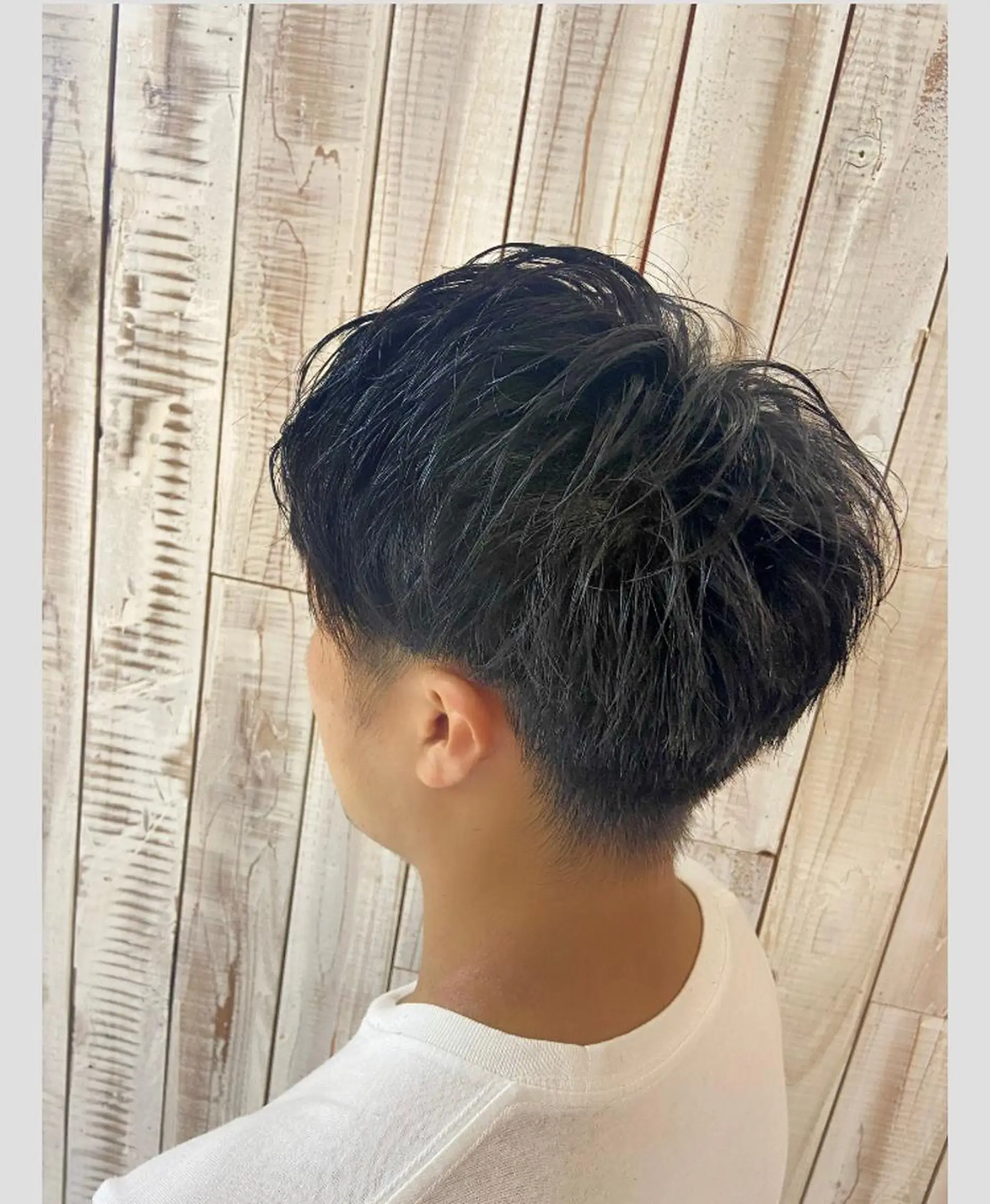 メンズ ベージュカラー/ いぢちるみのヘアスタイル