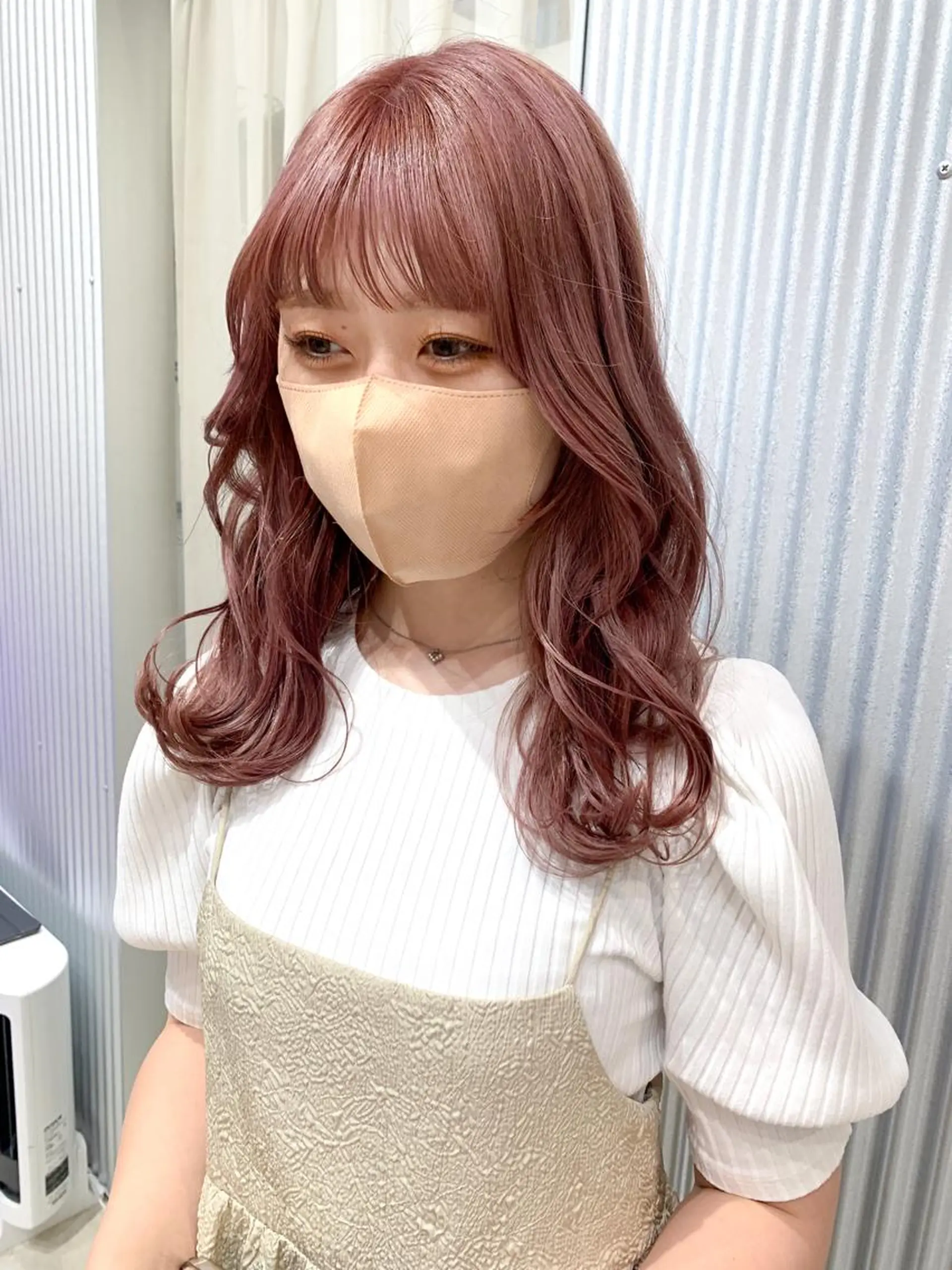 ミディアム カラー ヘアアレンジ ブリーチ ヘアカラー トリートメント yuka .のヘアスタイル