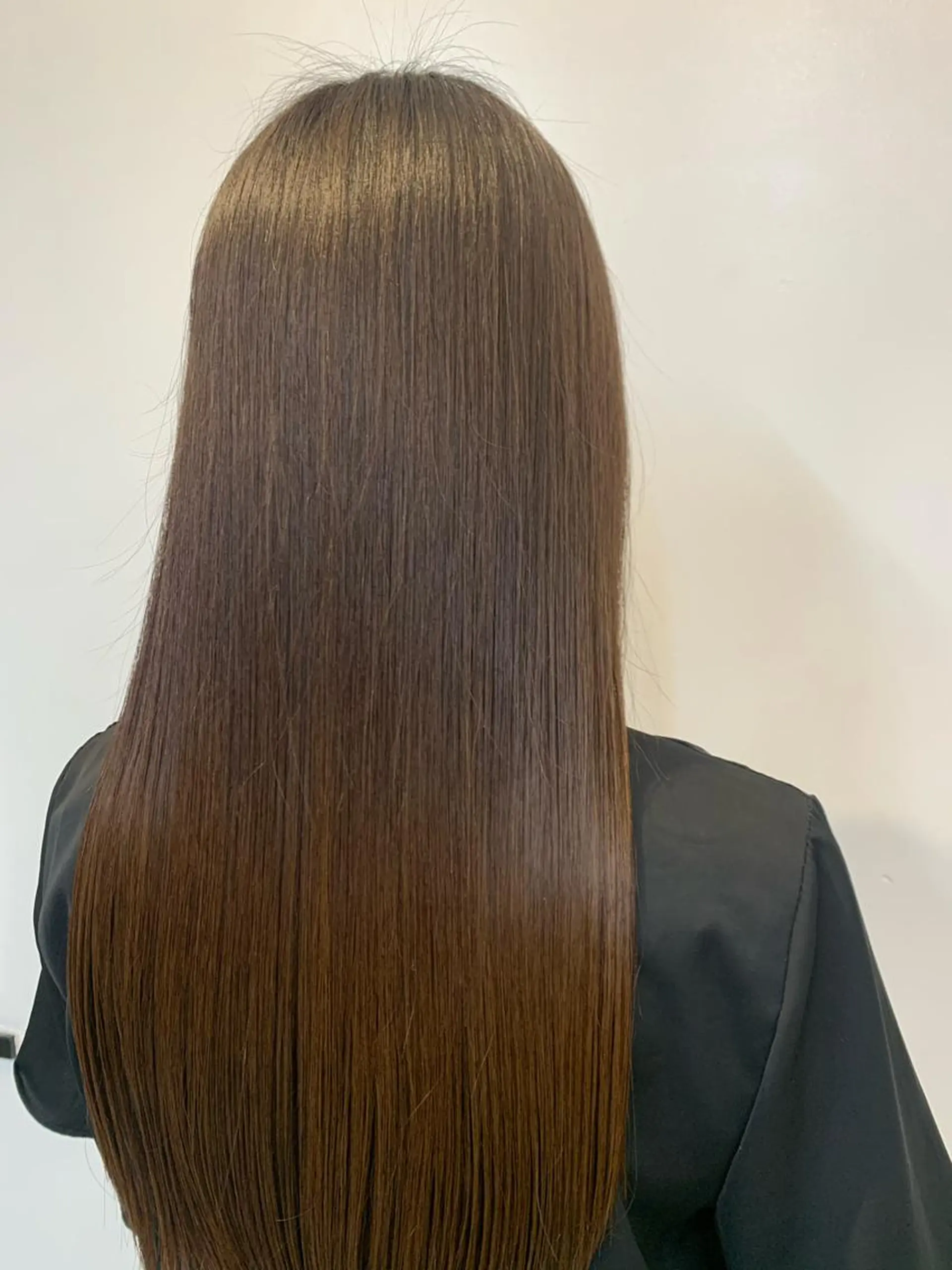ミディアム カラー ミディアムパーマ ブリーチ トリートメント トップ スタイリストのヘアスタイル