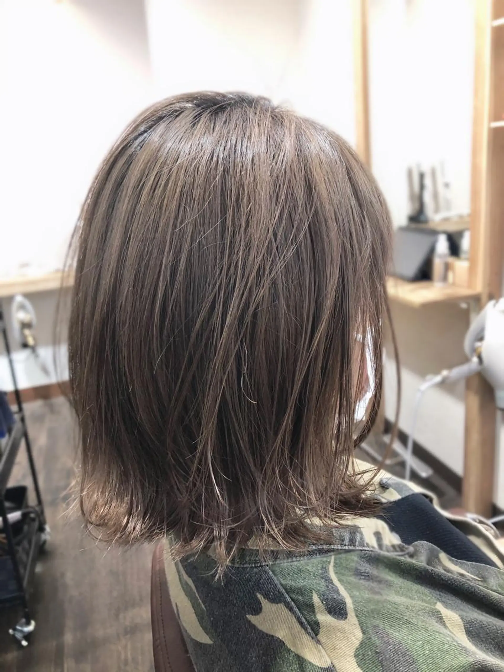 ミディアム カラー カット ヘアカラー トリートメント 浦山 和之のヘアスタイル