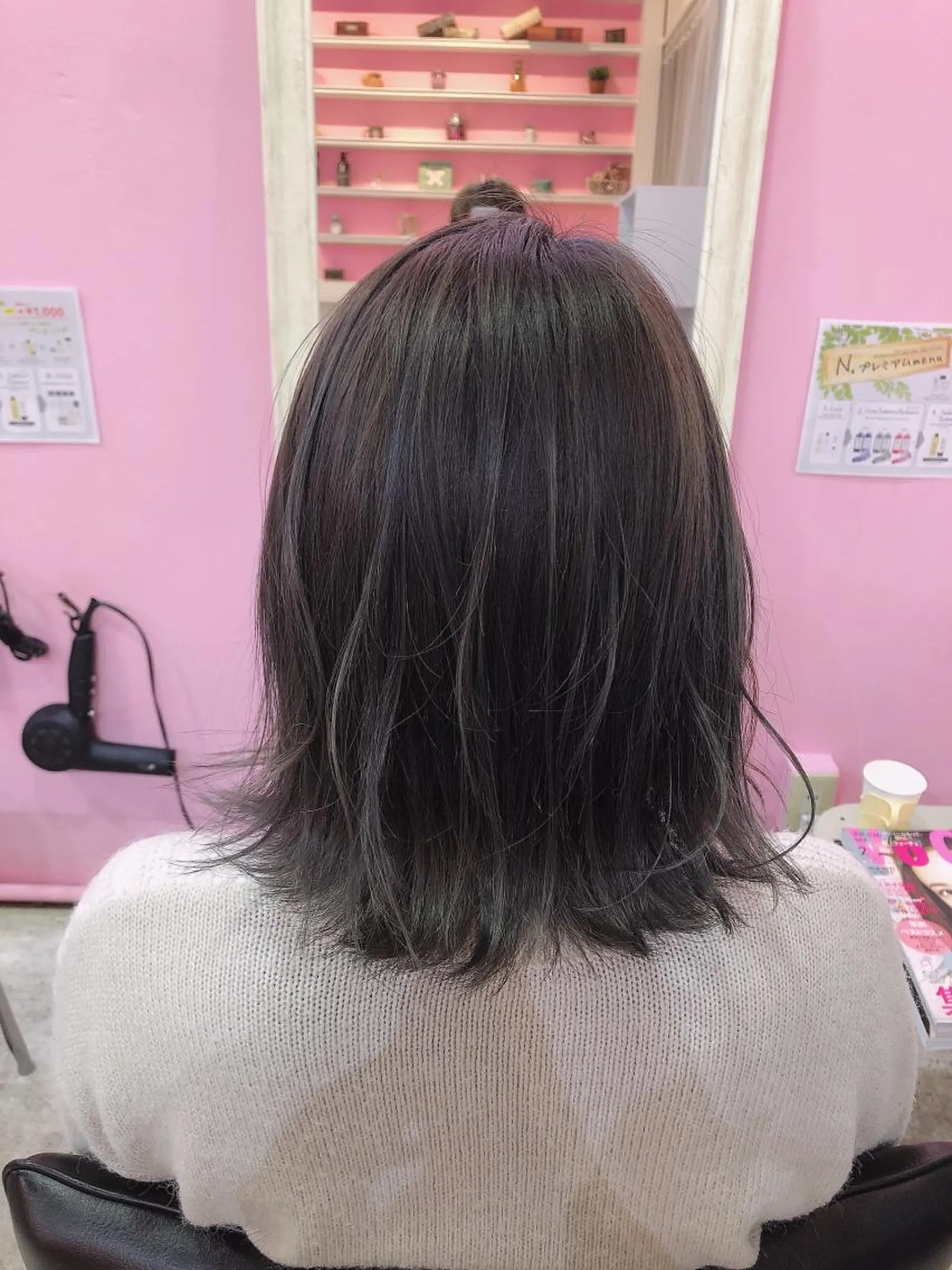 ミディアム カラー カット ヘアカラー トリートメント 浦山 和之のヘアスタイル