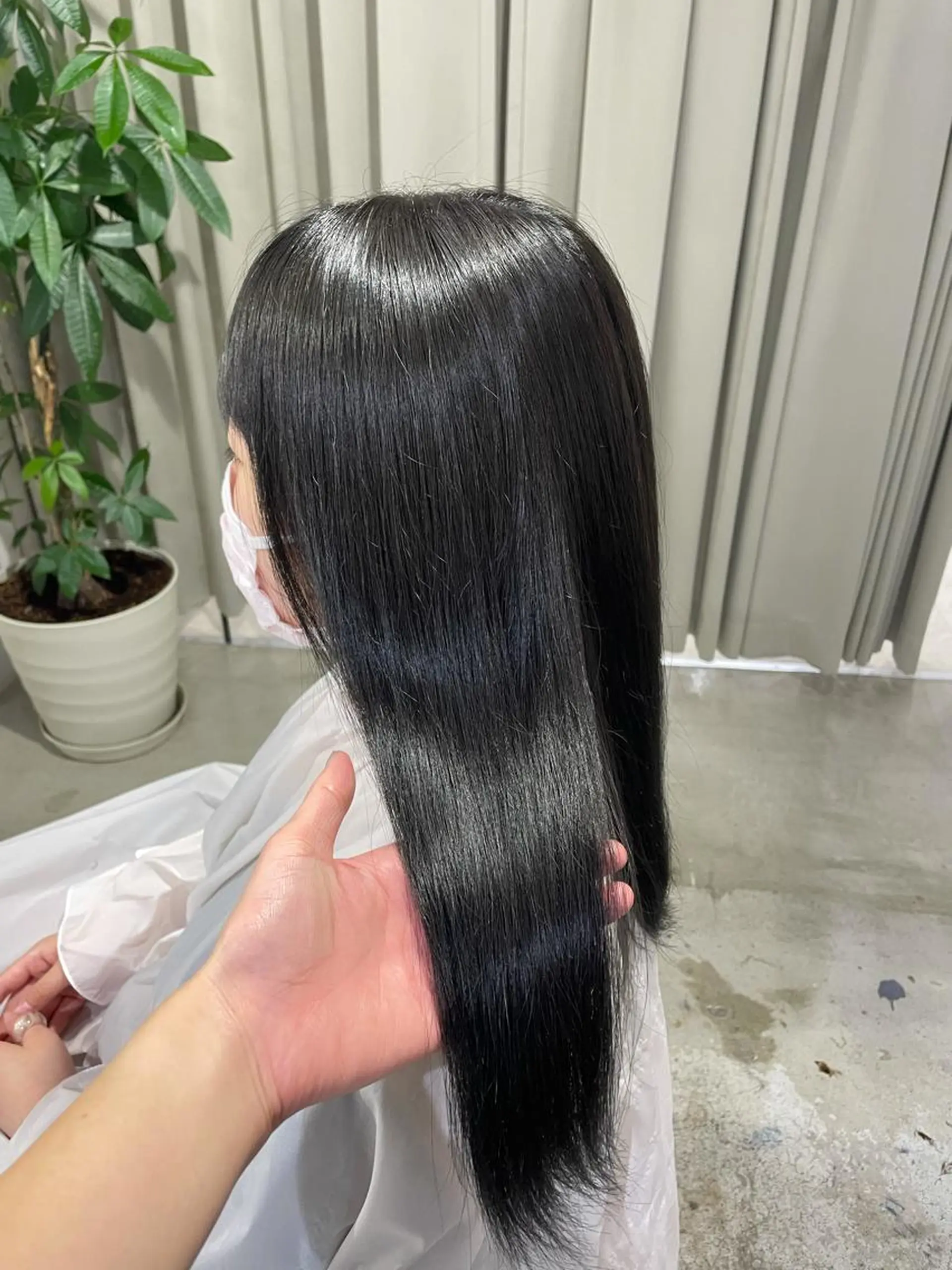 ロング カラー 黒髪 ブルーカラー ブルーブラック 平澤 萌香のその他イメージ