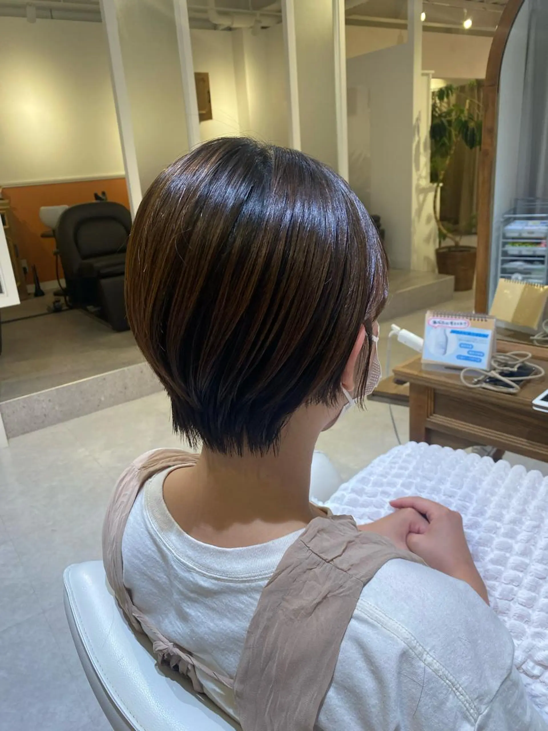 ショート カット トリートメント 梛木 唯のヘアスタイル