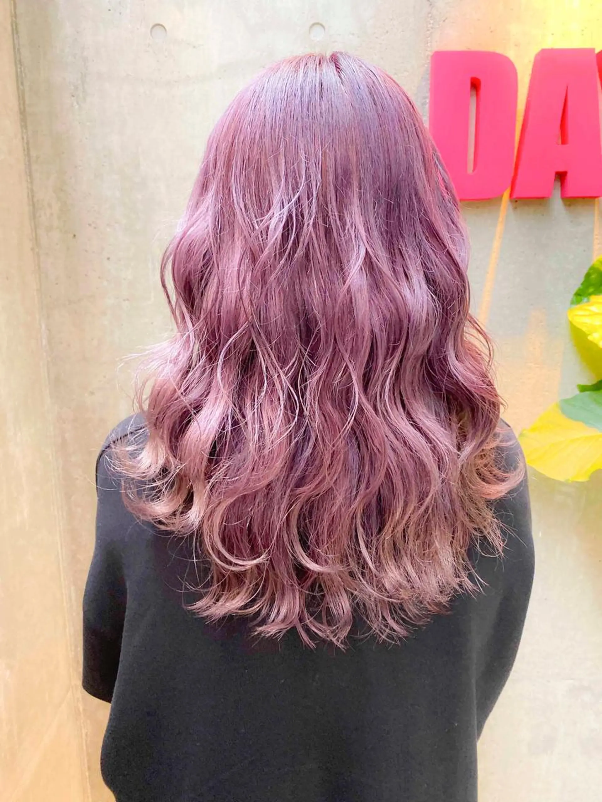 セミロング カラー ヘアアレンジ 透明感カラー ピンクカラー バイオレットカラー モテ髪透明感❤️ デイズヘアカラーのヘアスタイル
