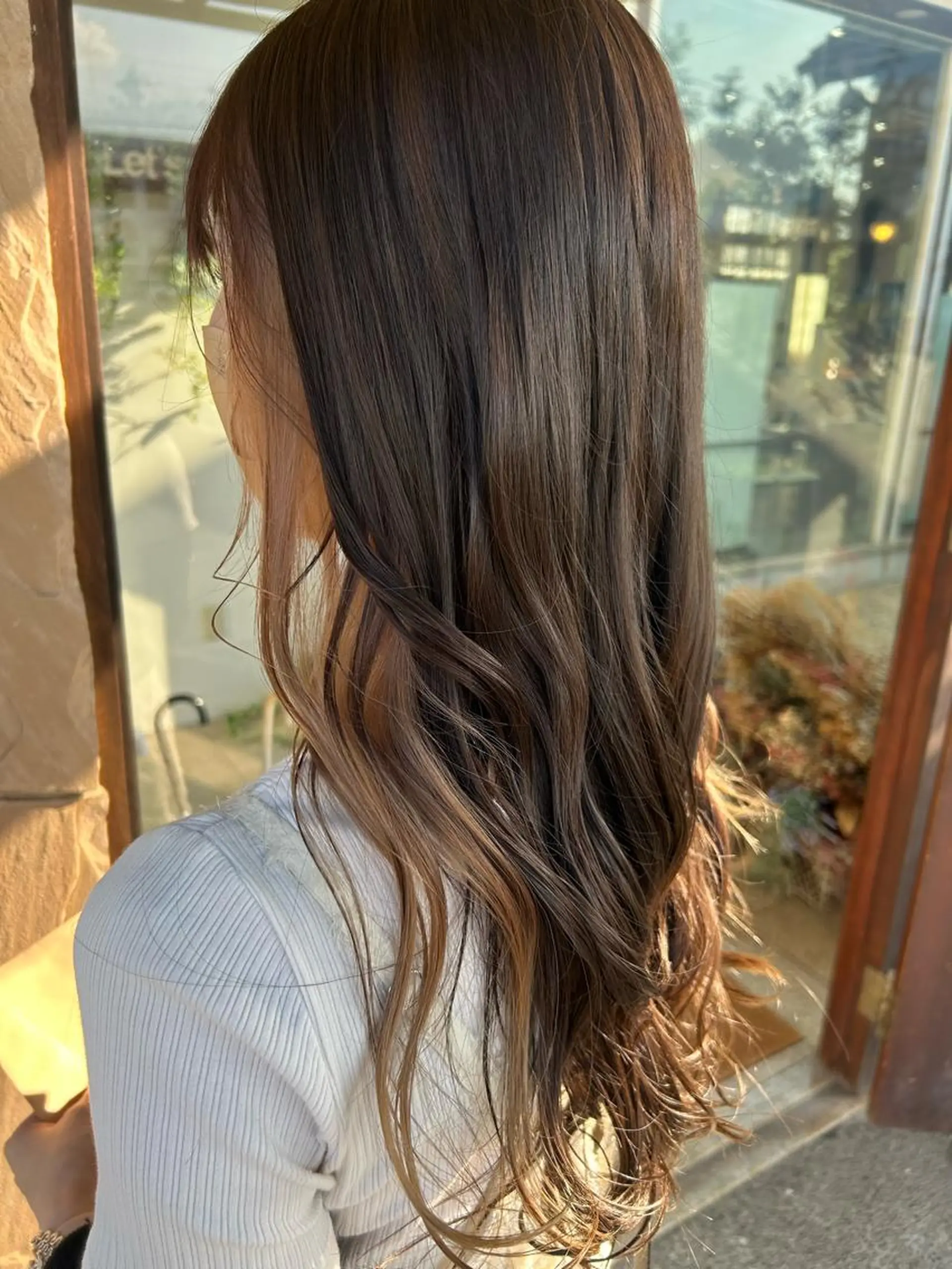 ロング カラー 荒木 友那のヘアスタイル