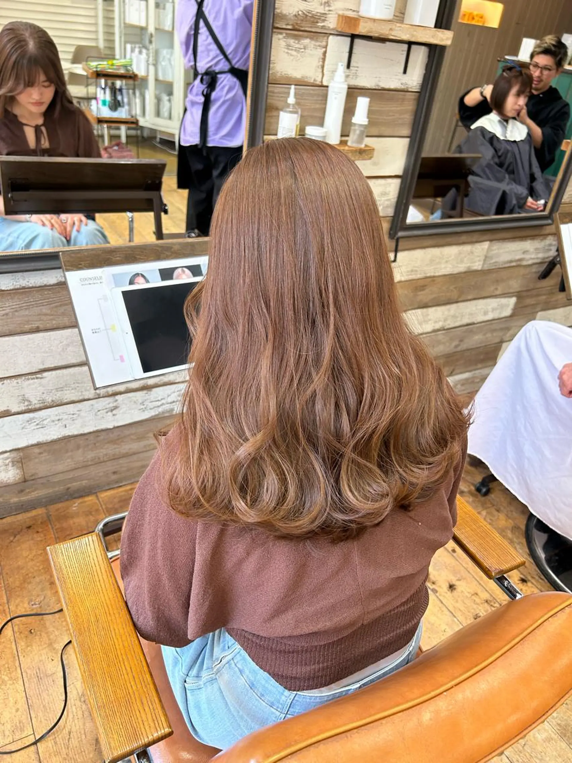 セミロング 透明感カラー NAN AMI グレージュのヘアスタイル