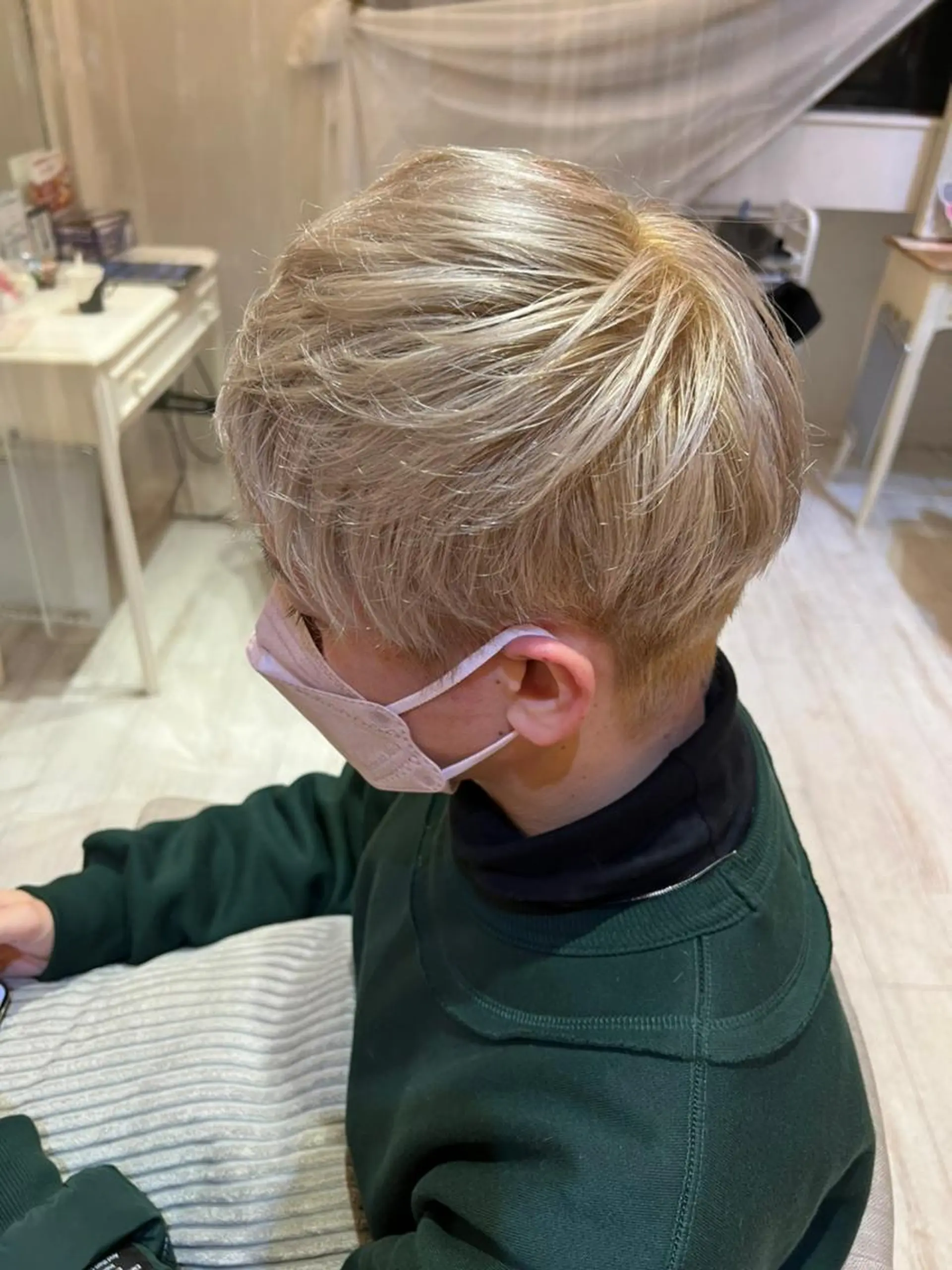 ショート カラー アディクシーカラー アクアカラー アッシュ バレイヤージュ ミストバング N° uairo 川崎店【ユアイロ】のヘアスタイル