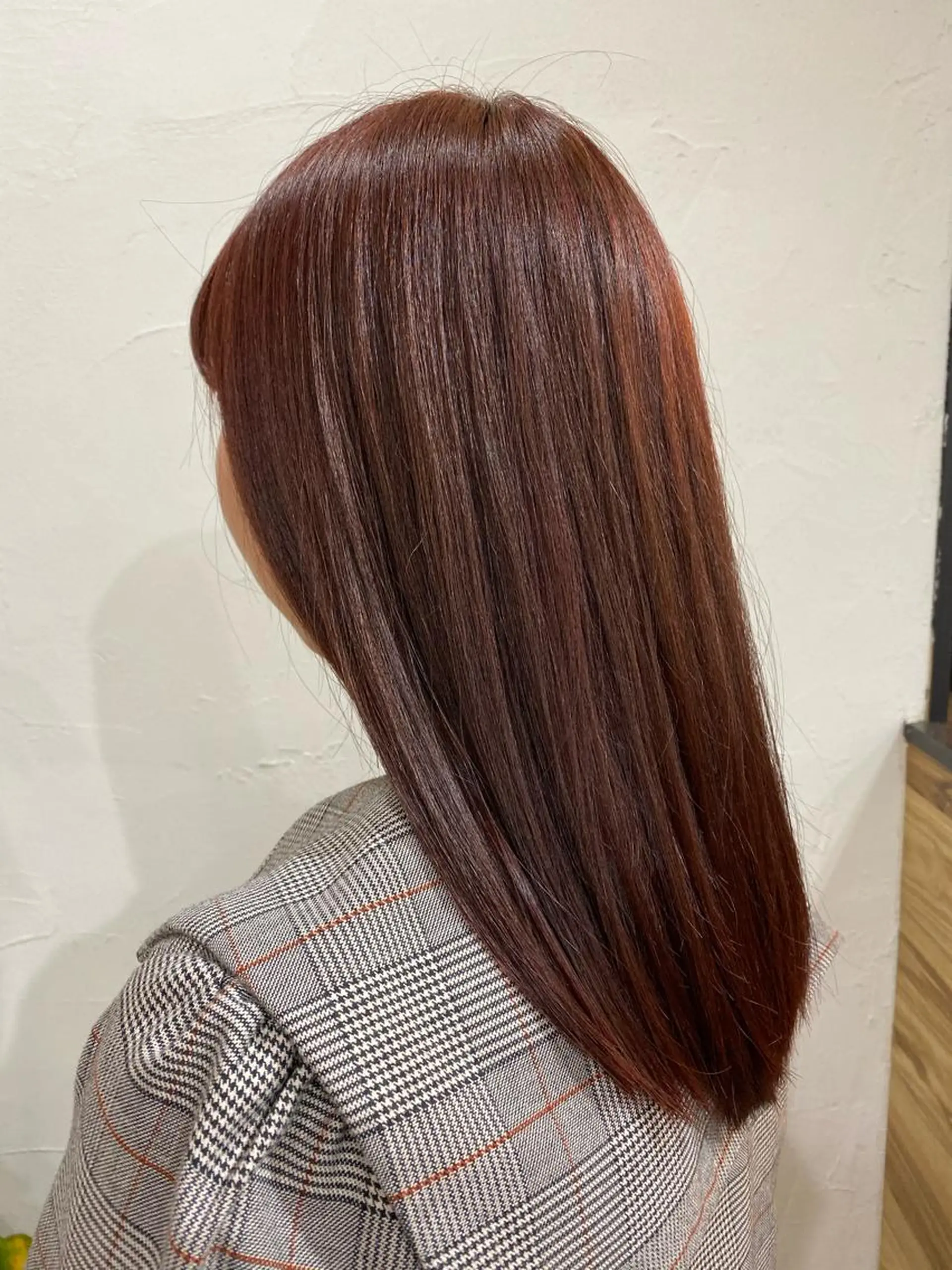 セミロング カラー ヘアアレンジ ブリーチ ブリーチなしカラー ピンクカラー 暗髪カラー🫐パーマ おくだりんかのヘアスタイル
