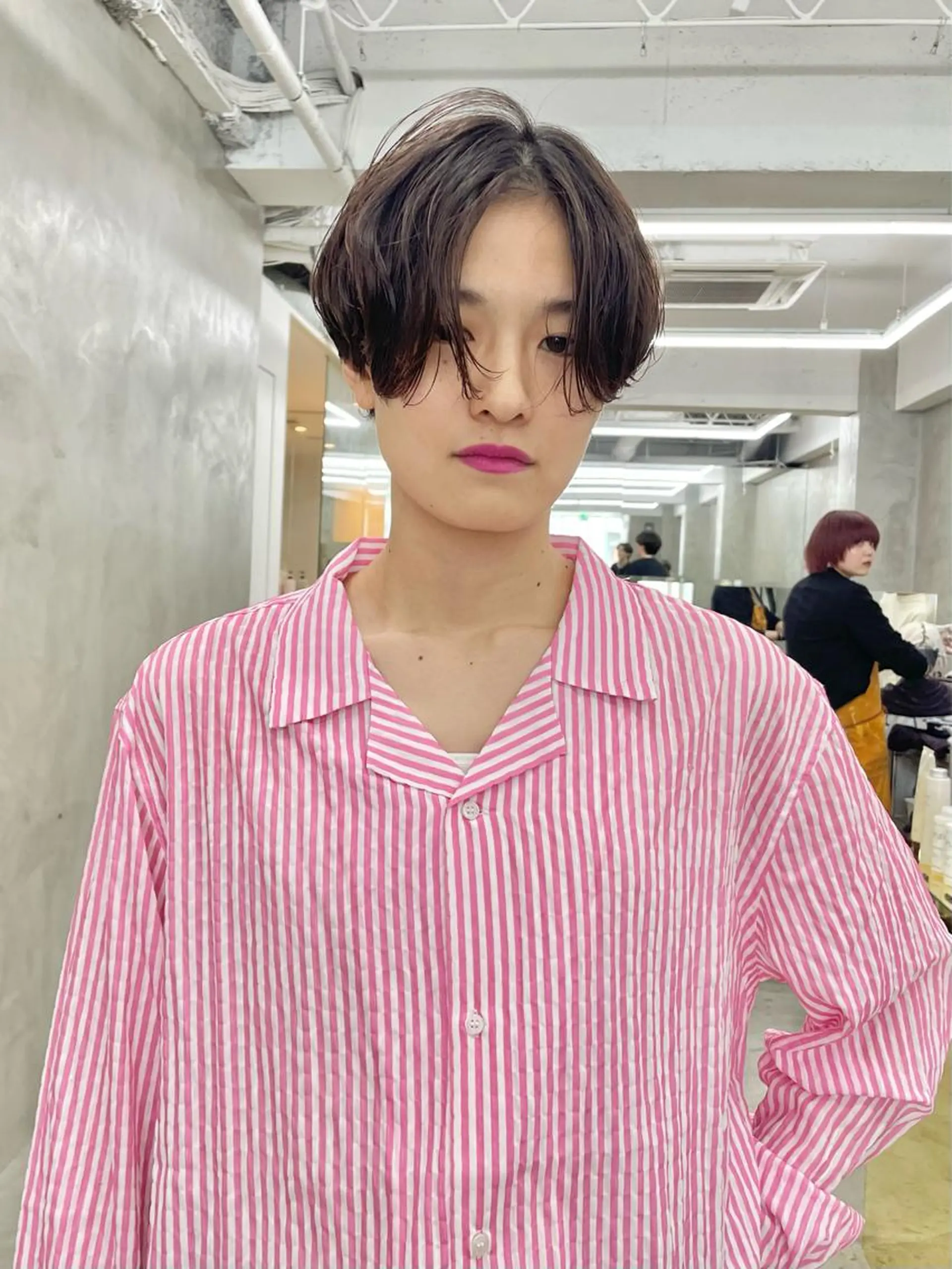 ショート カラー パーマ ヘアアレンジ メンズ メンズバレイヤージュ メンズブリーチ センターパート フェードカット メンズハイライト ハイトーン/レイヤー 🌸さくらのヘアスタイル