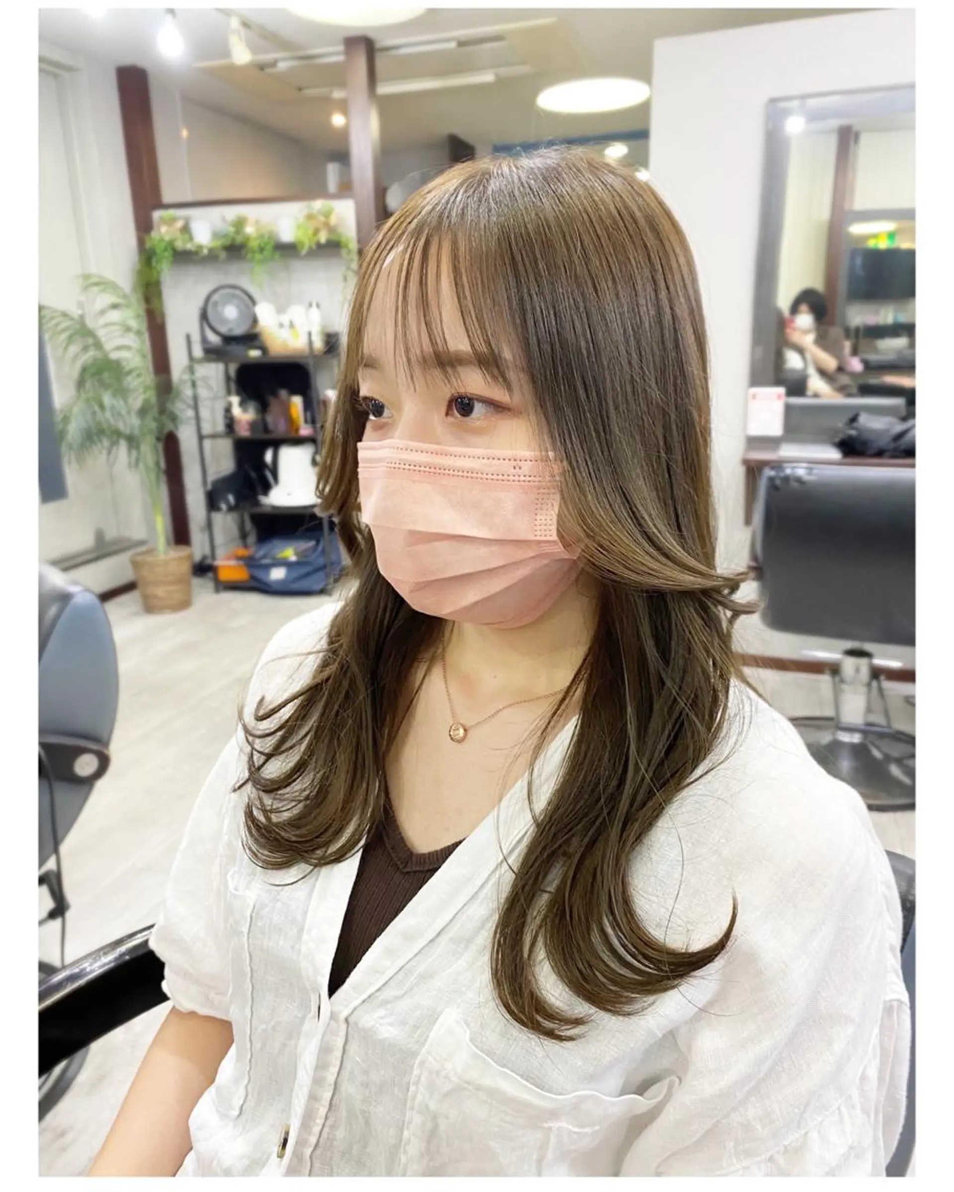 セミロング カラー グレージュ オリーブグレージュ オリーブグレー ＊横浜駅＊ 金子 誠也のヘアスタイル