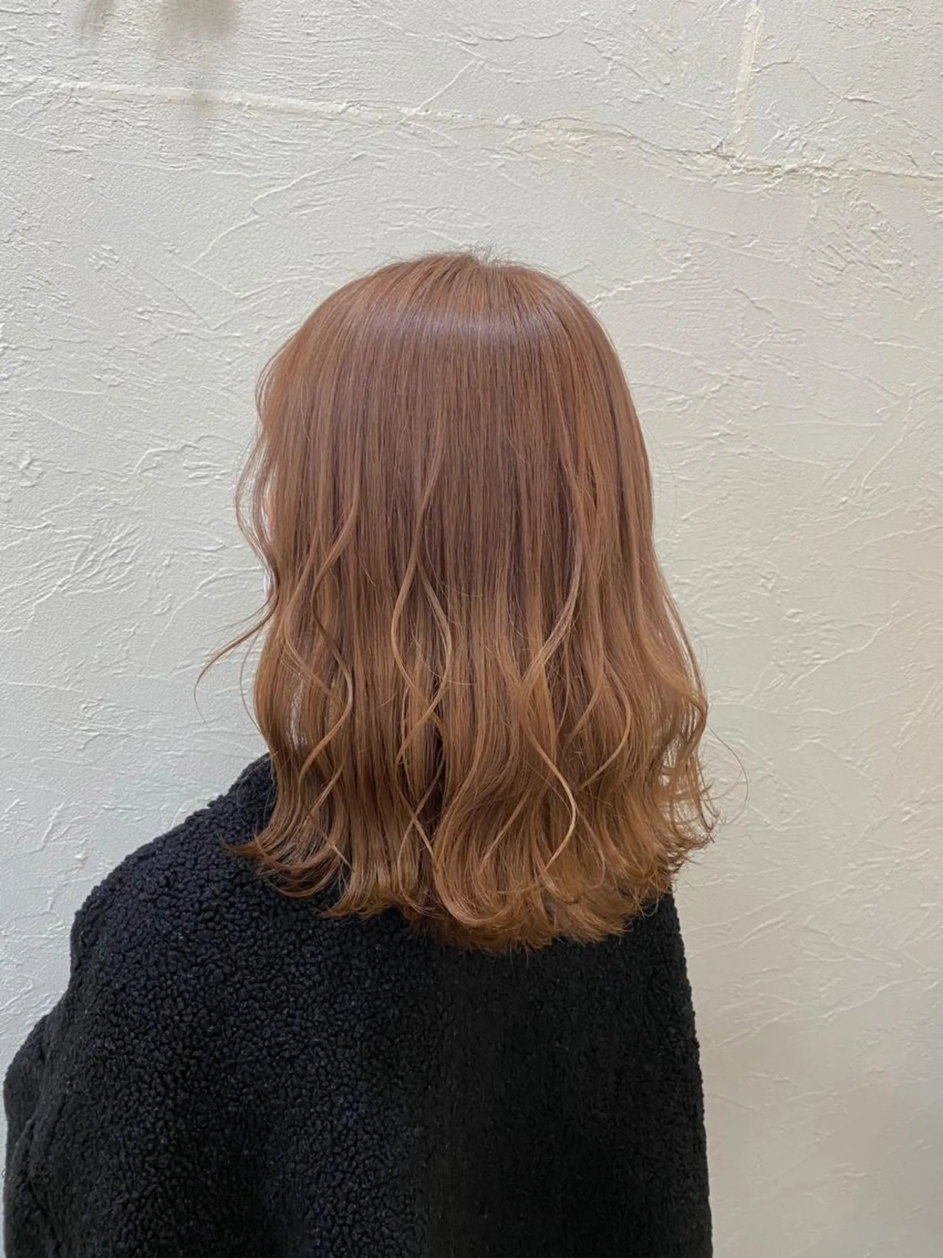 セミロング カラー ブリーチ ヘアカラー トリートメント ENIF ヤマグチアツコのヘアスタイル