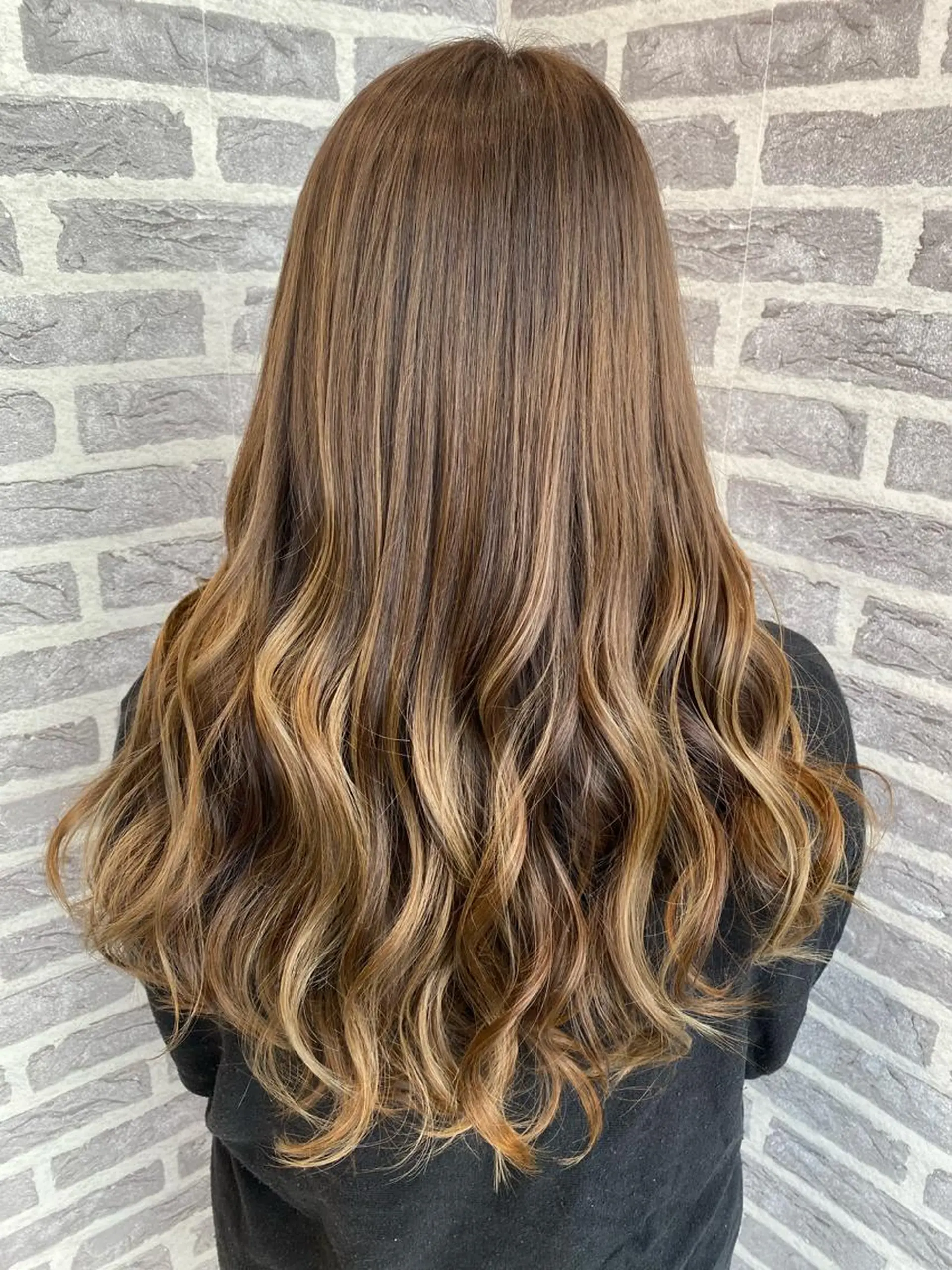 カラー EARTH岩槻店 azusaのヘアスタイル