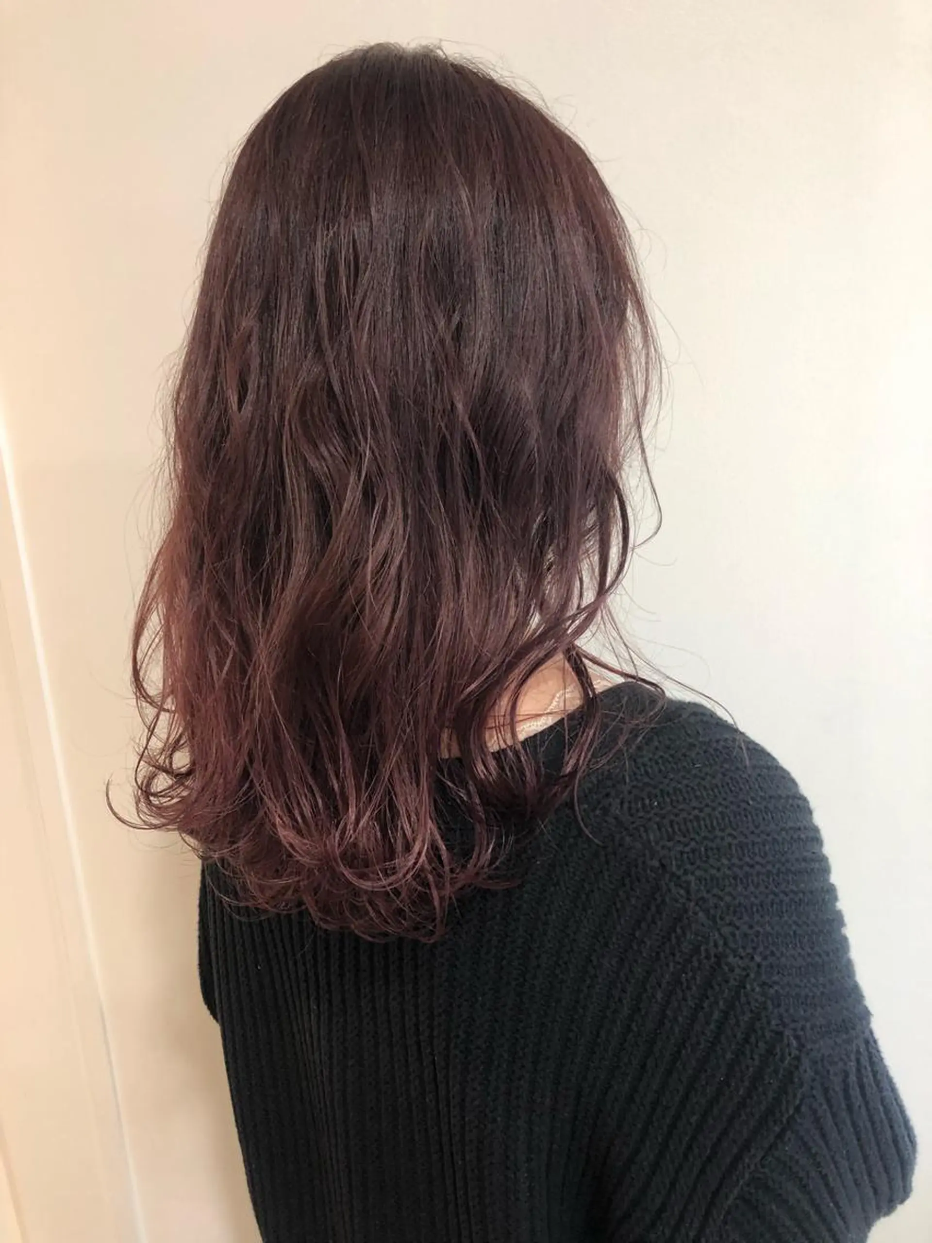 ミディアム カラー ヘアアレンジ MIOベージュカラー 柔らかいカラーのヘアスタイル