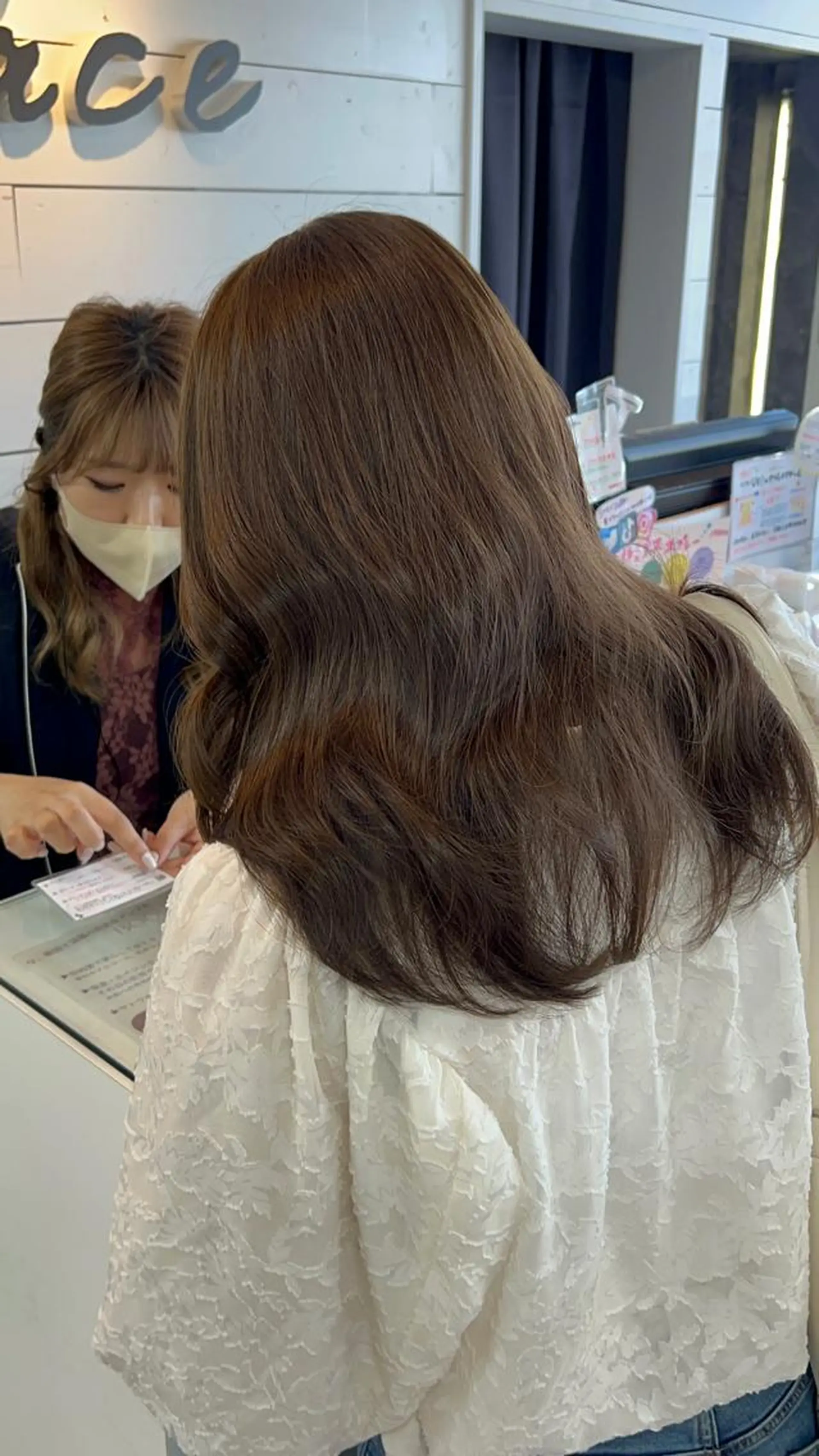 セミロング カラー ヘアアレンジ ブラウンカラー オリーブブラウン インナー×縮毛矯正 ピンクカラー澤井里菜のヘアスタイル