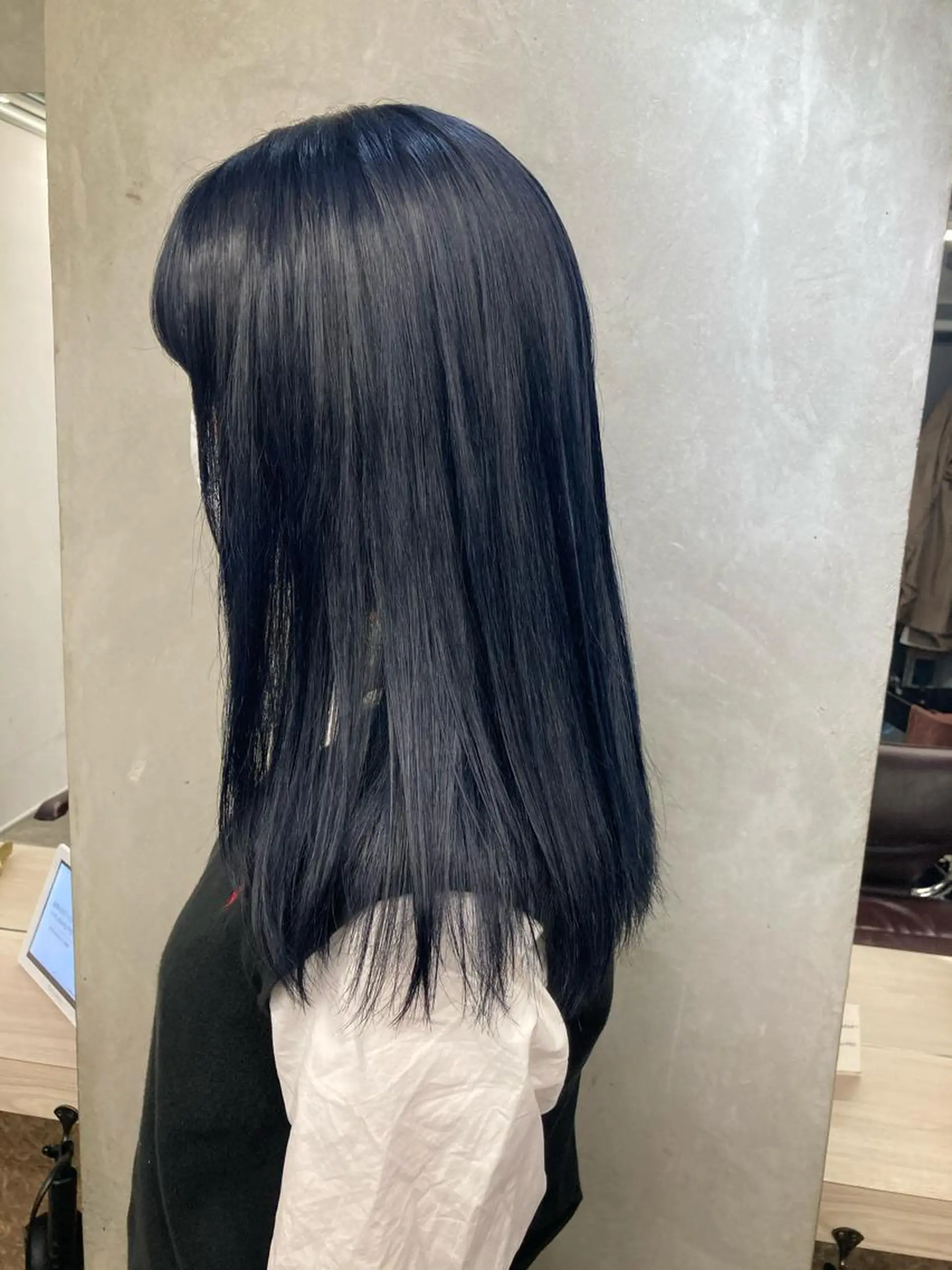 ロング カラー ブルーカラー ネイビーカラー ヘアカラー ブリーチ&似合せボブ 田中寛十のヘアスタイル